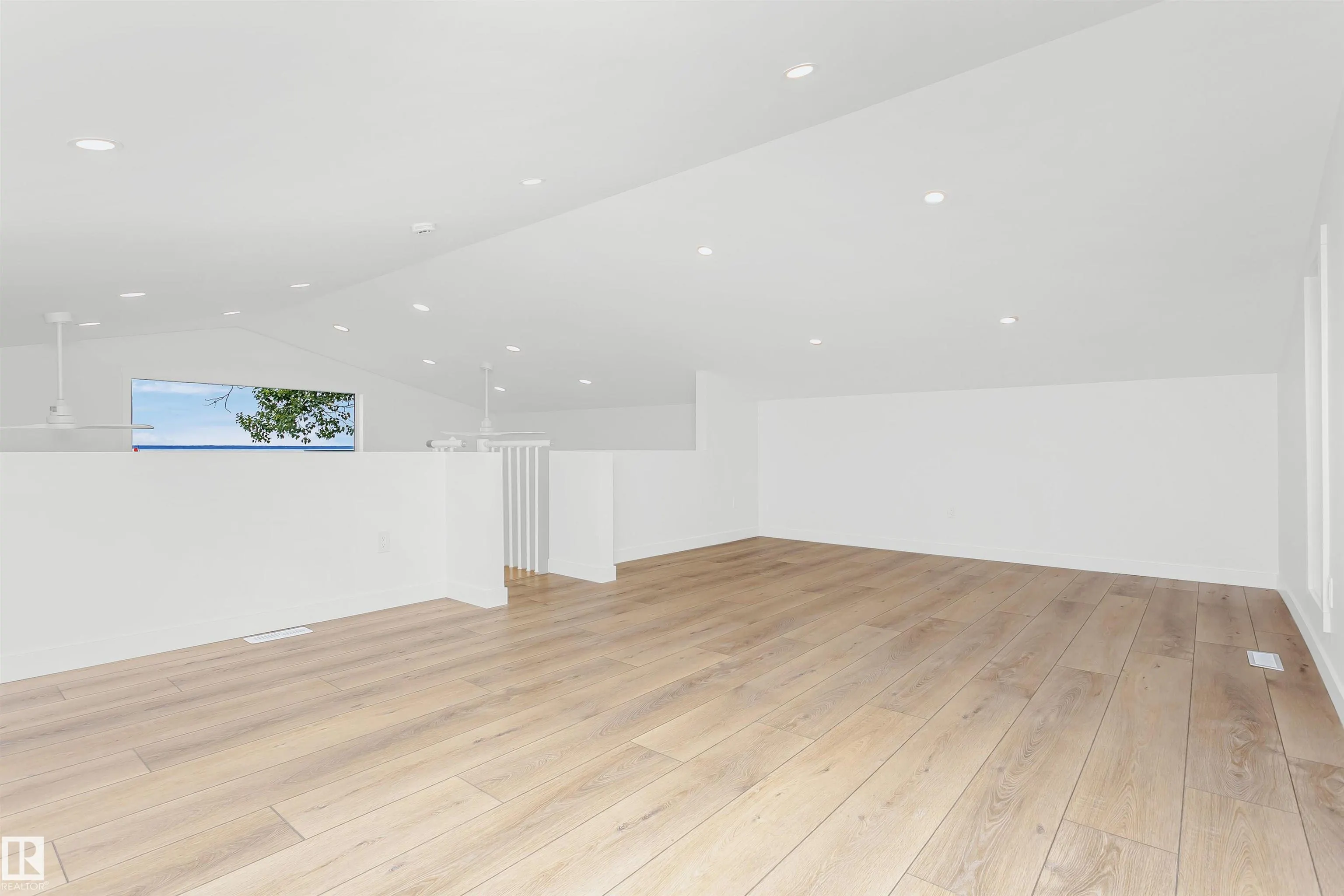24, 55022 STE. ANNE Trail