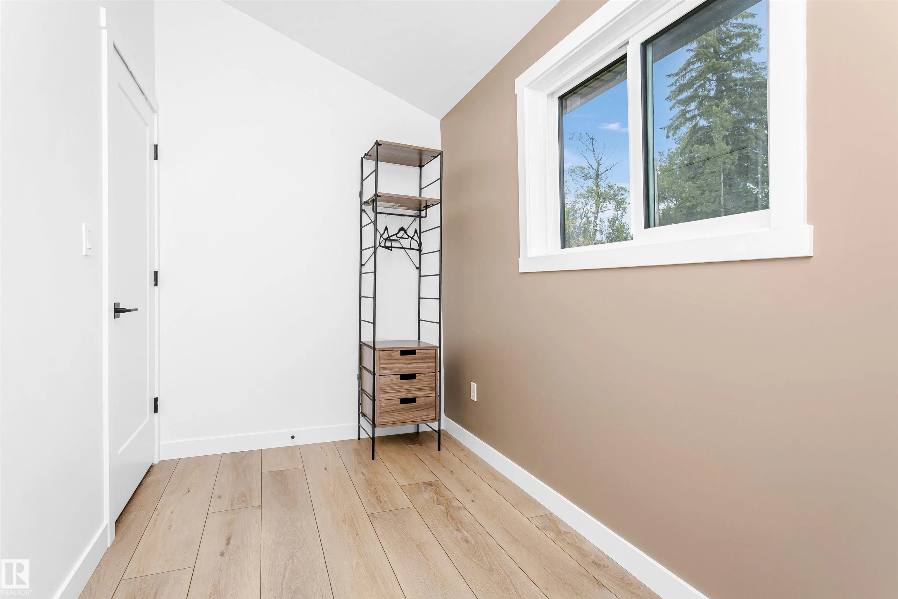 24, 55022 STE. ANNE Trail