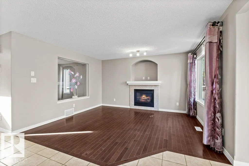 7011 STROM Lane