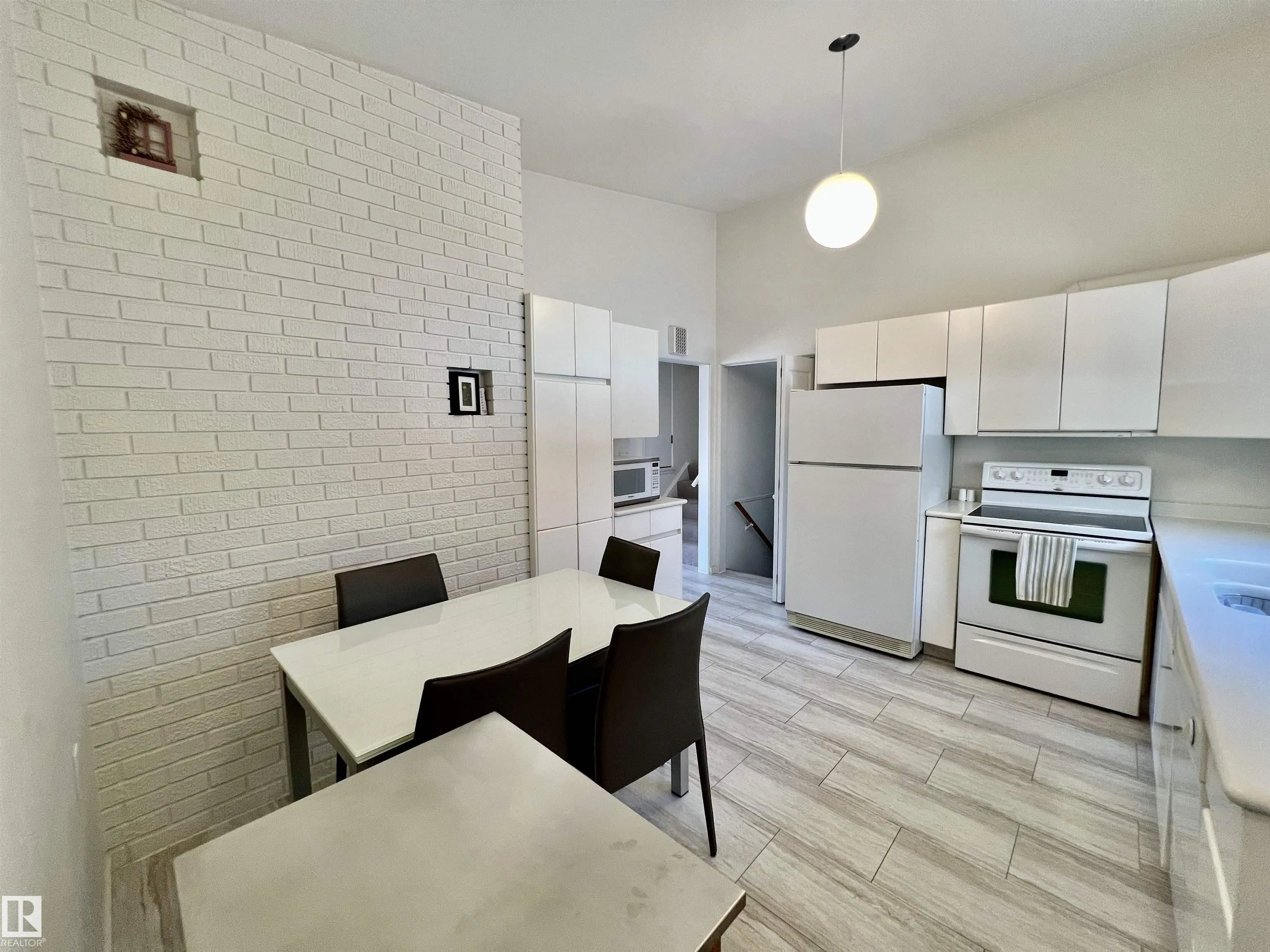 10212 FULTON Road