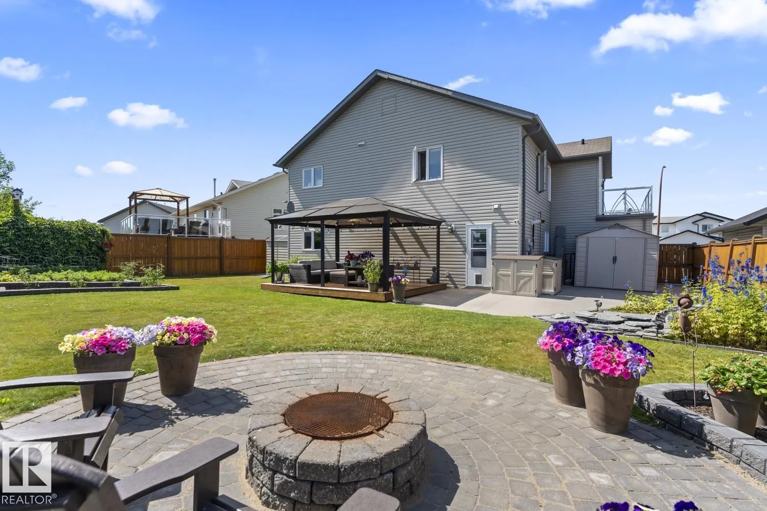 706 GROUSE Close