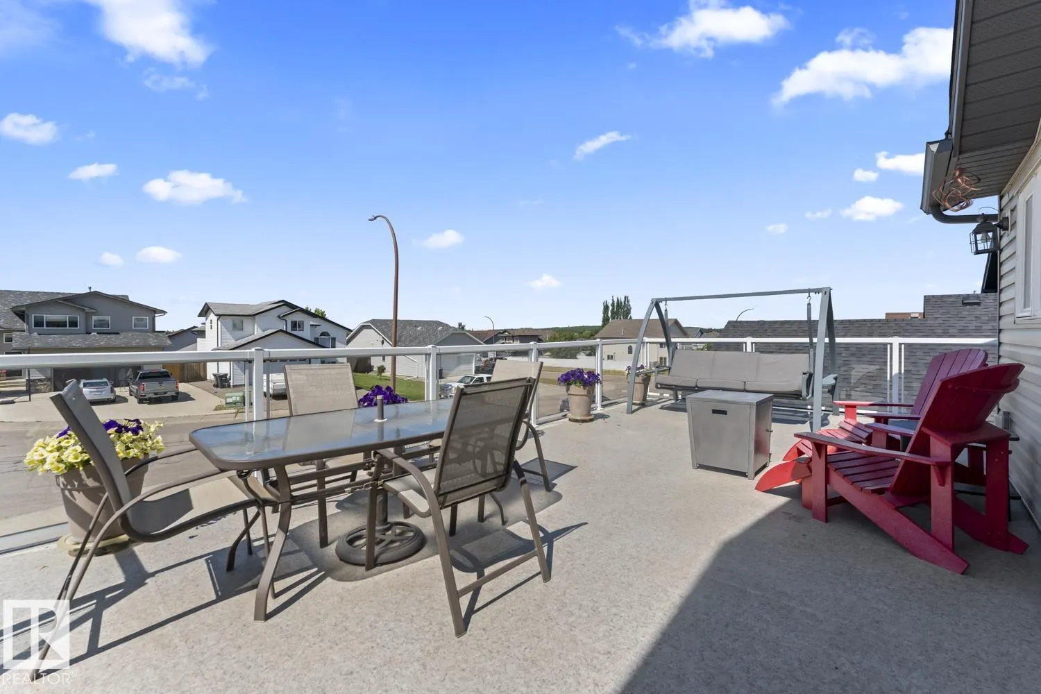 706 GROUSE Close