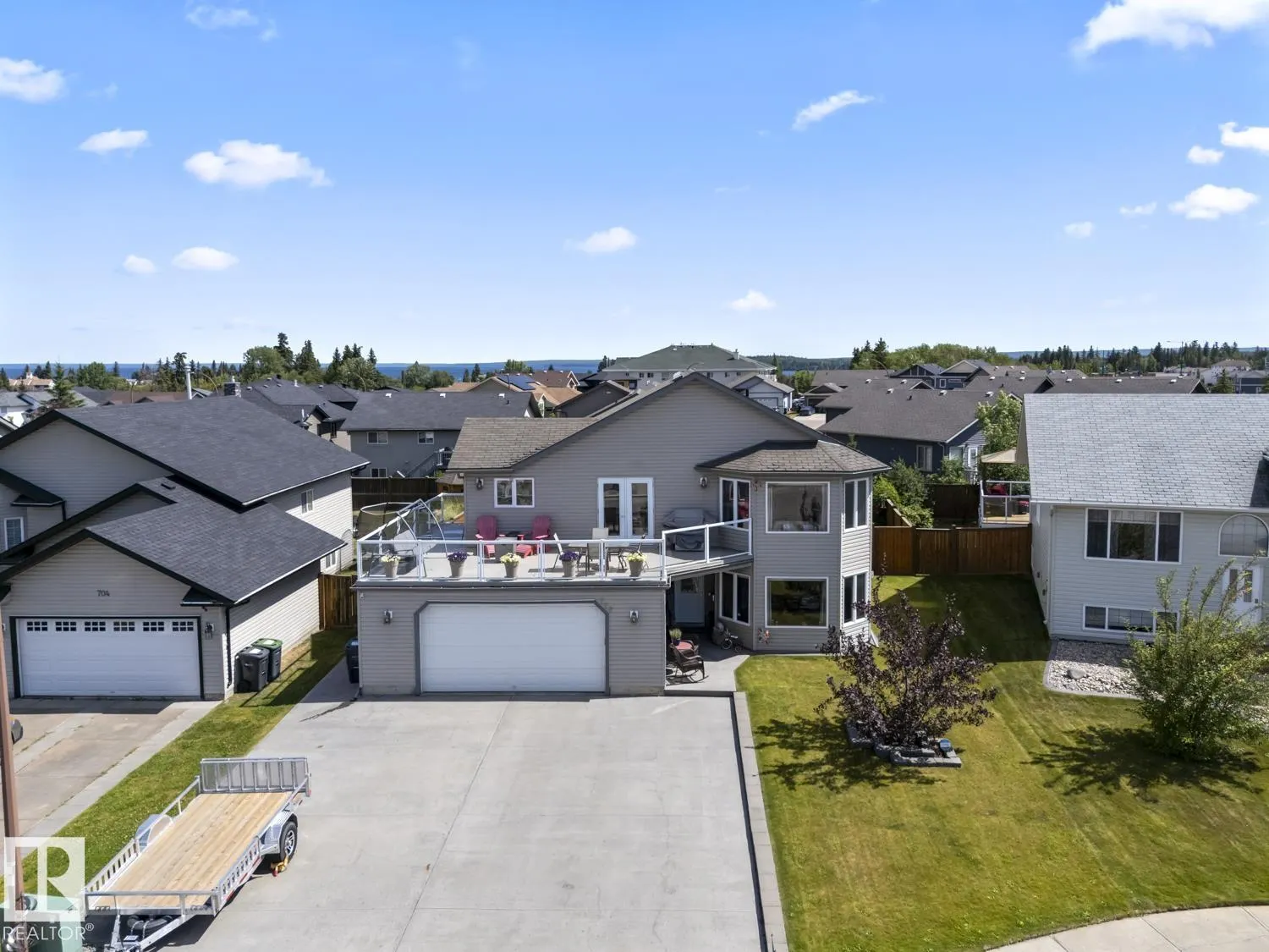 706 GROUSE Close