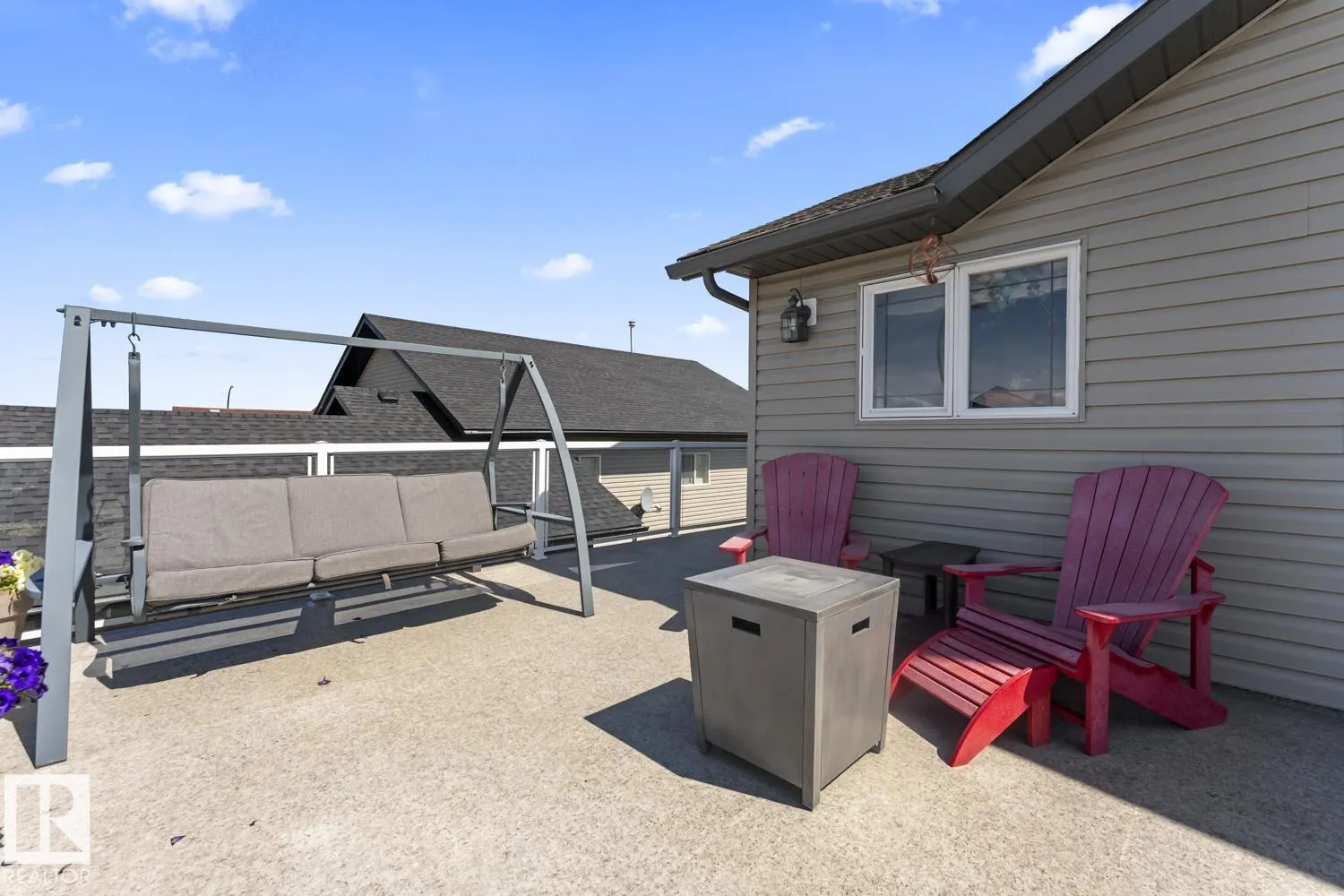706 GROUSE Close