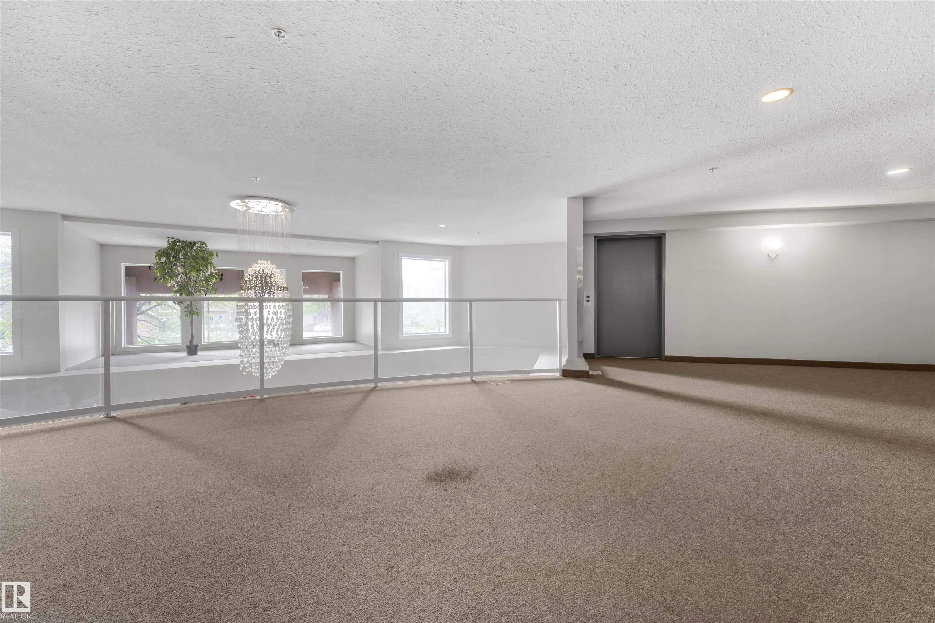 #213 4312 139 Avenue