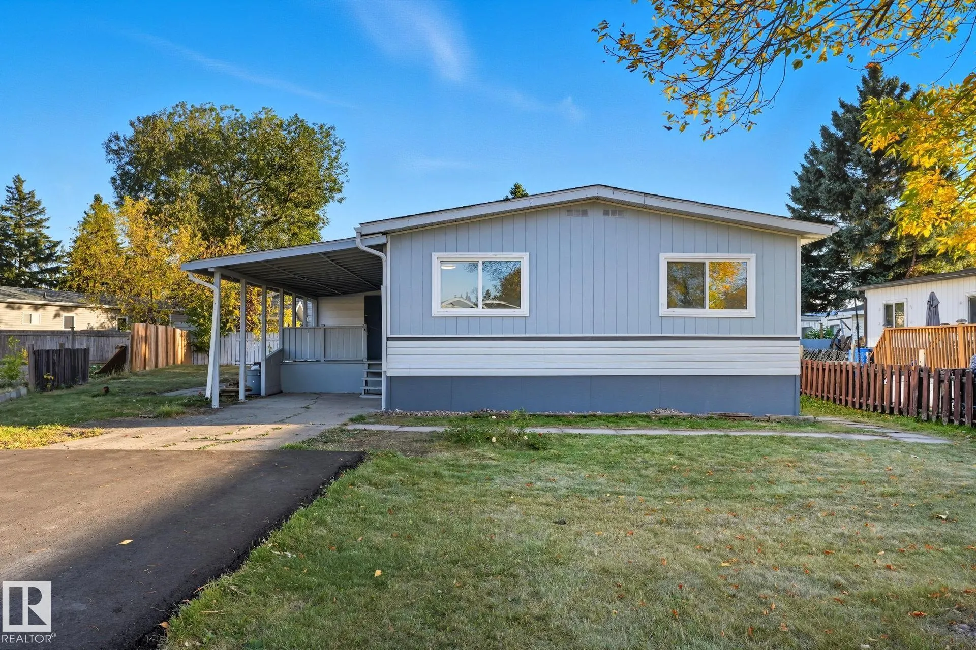 67 Ridgeway Dr