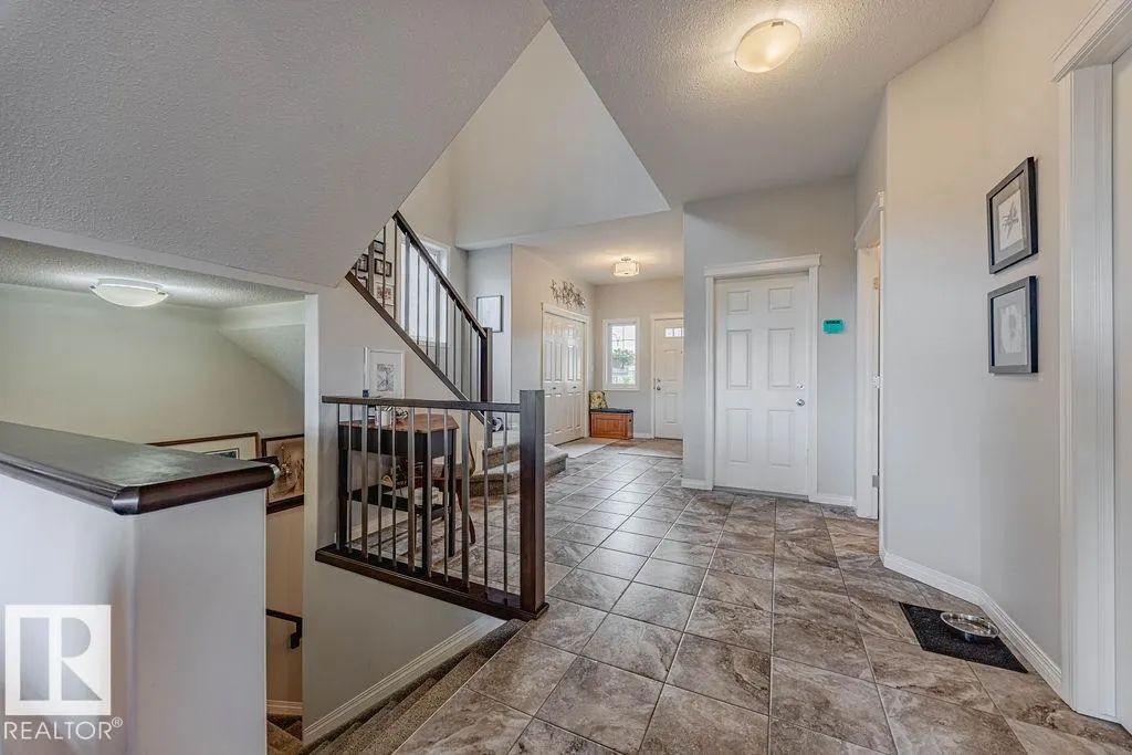 1019 COOPERS HAWK Link