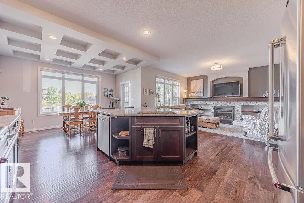 1019 COOPERS HAWK Link