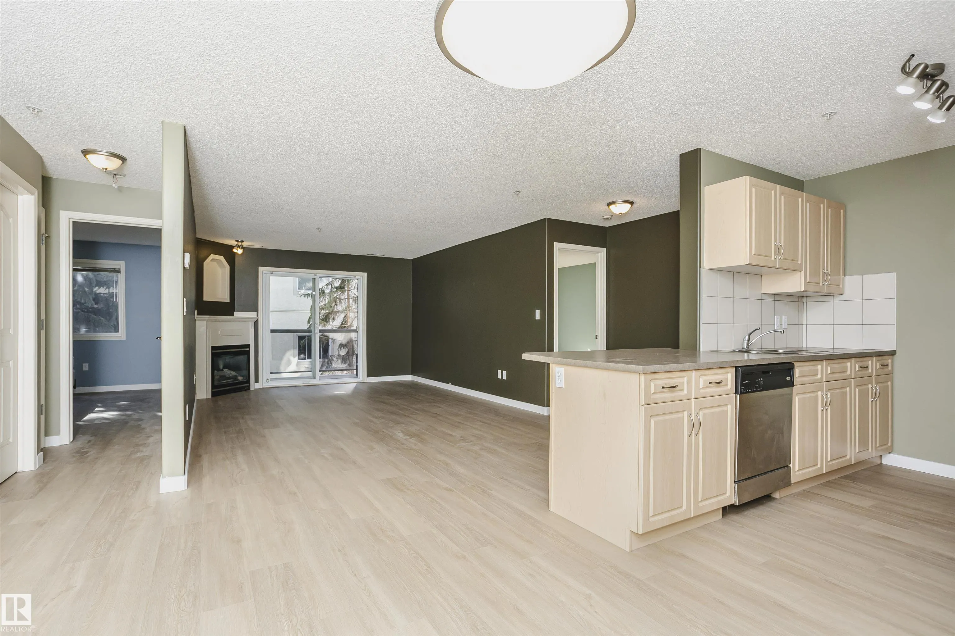 279 SUDER GREENS Drive