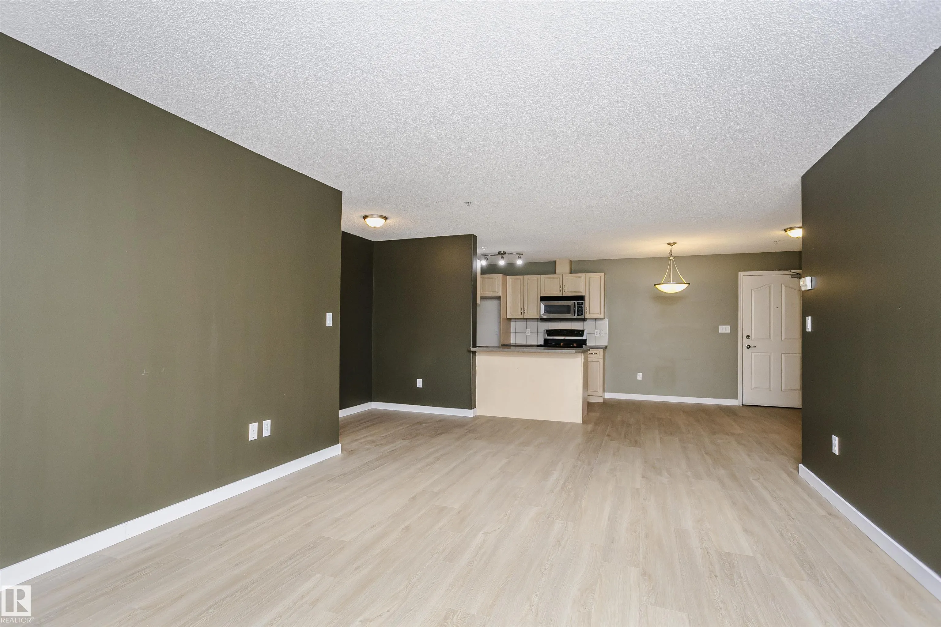 279 SUDER GREENS Drive