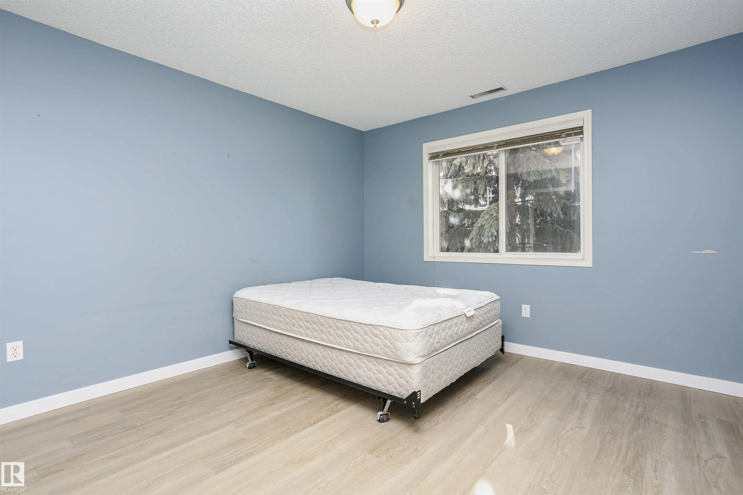 279 SUDER GREENS Drive