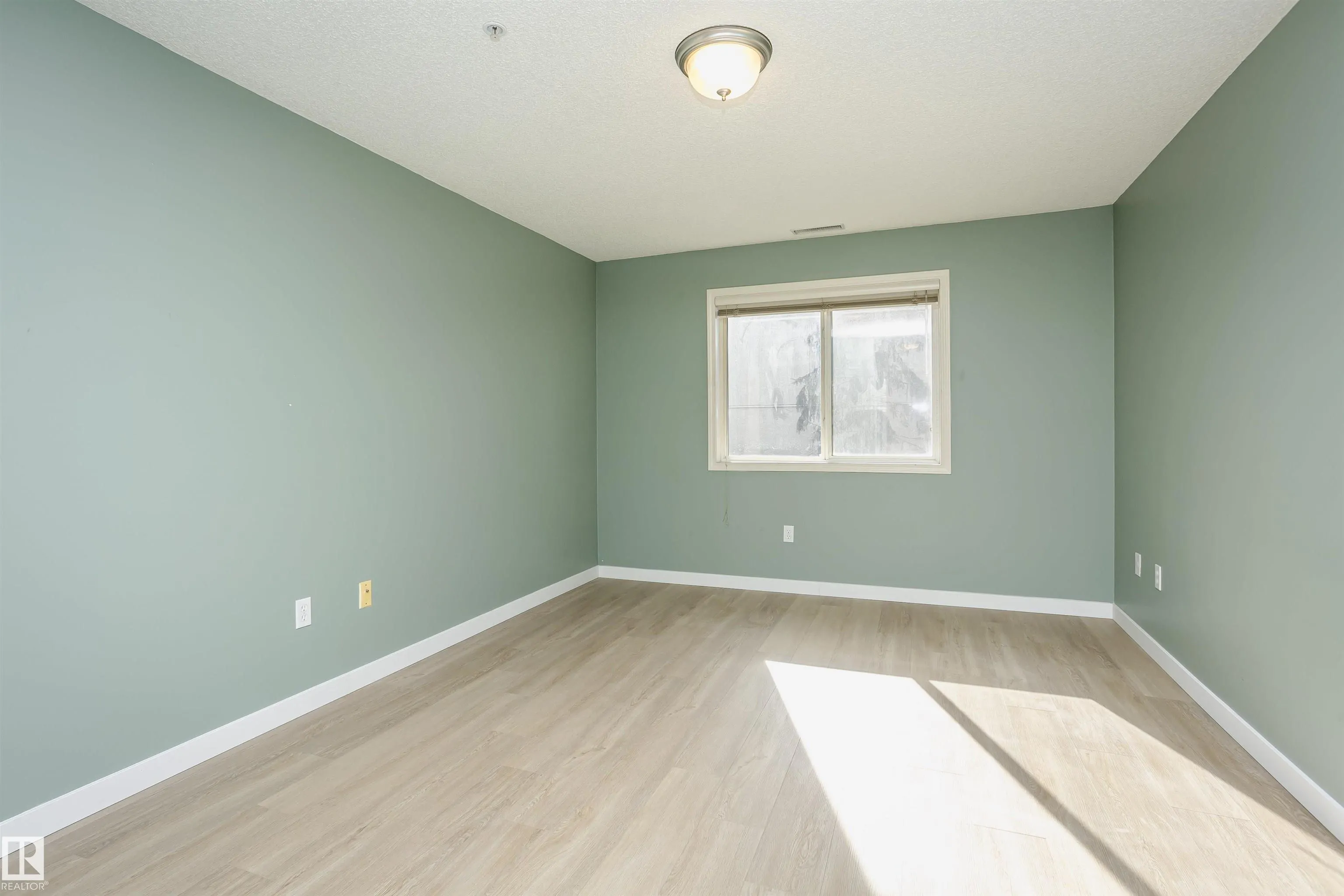 279 SUDER GREENS Drive