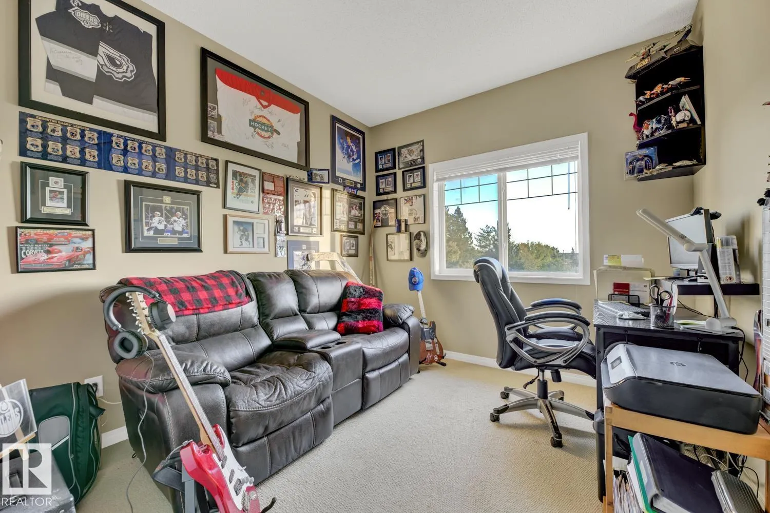 79 BELLEROSE Drive