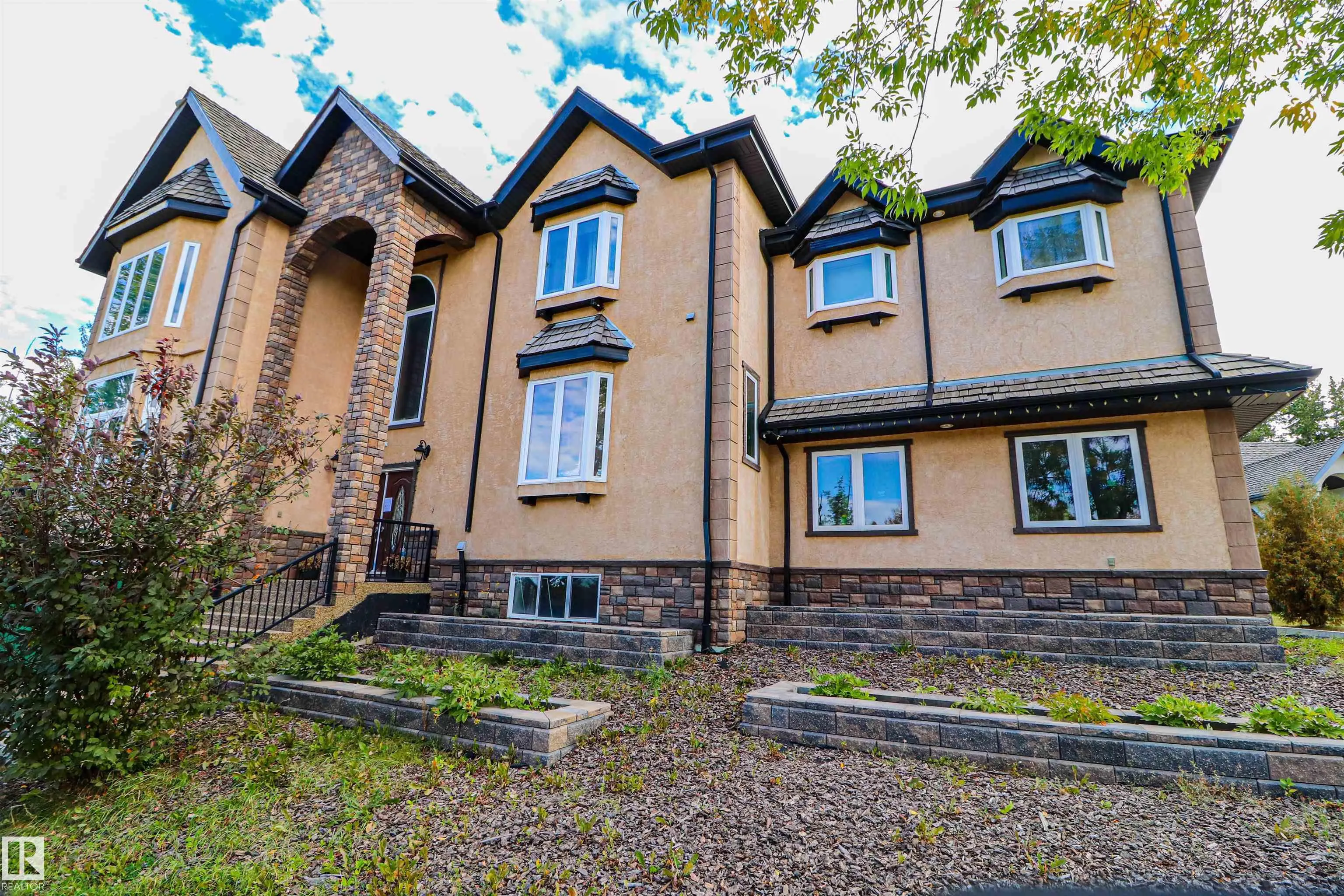 47 BLACKBURN Drive