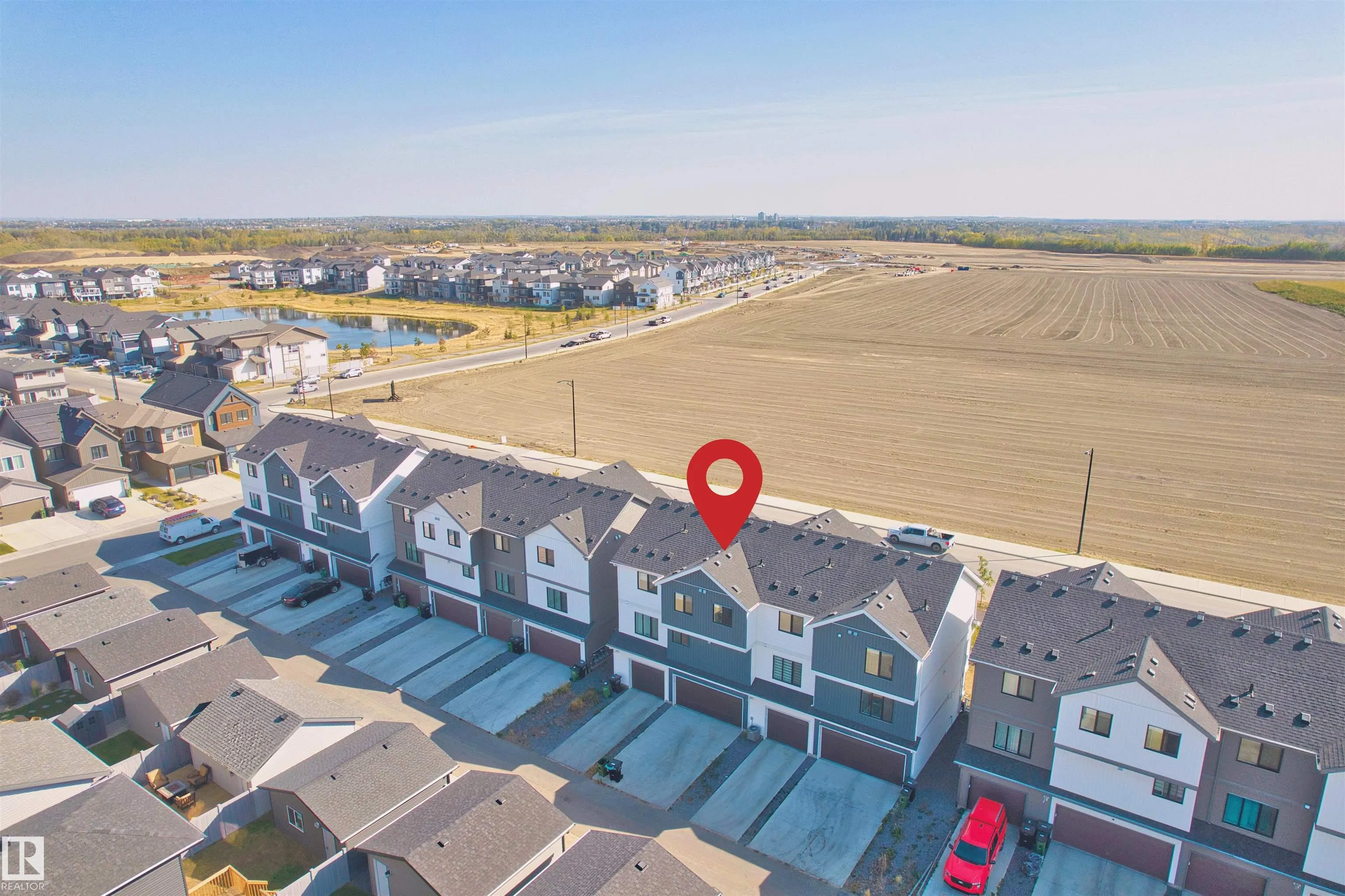 5030 RIVER'S EDGE Way