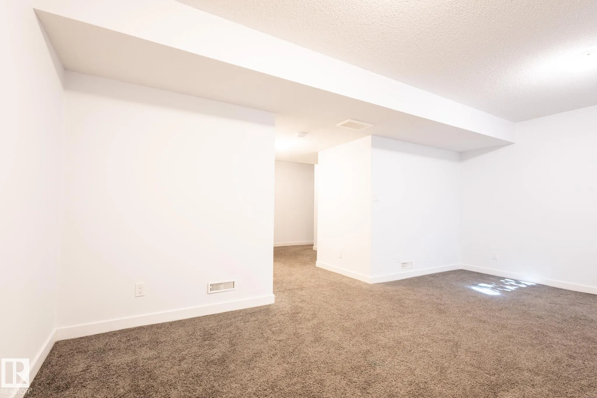 3103 HILTON Drive