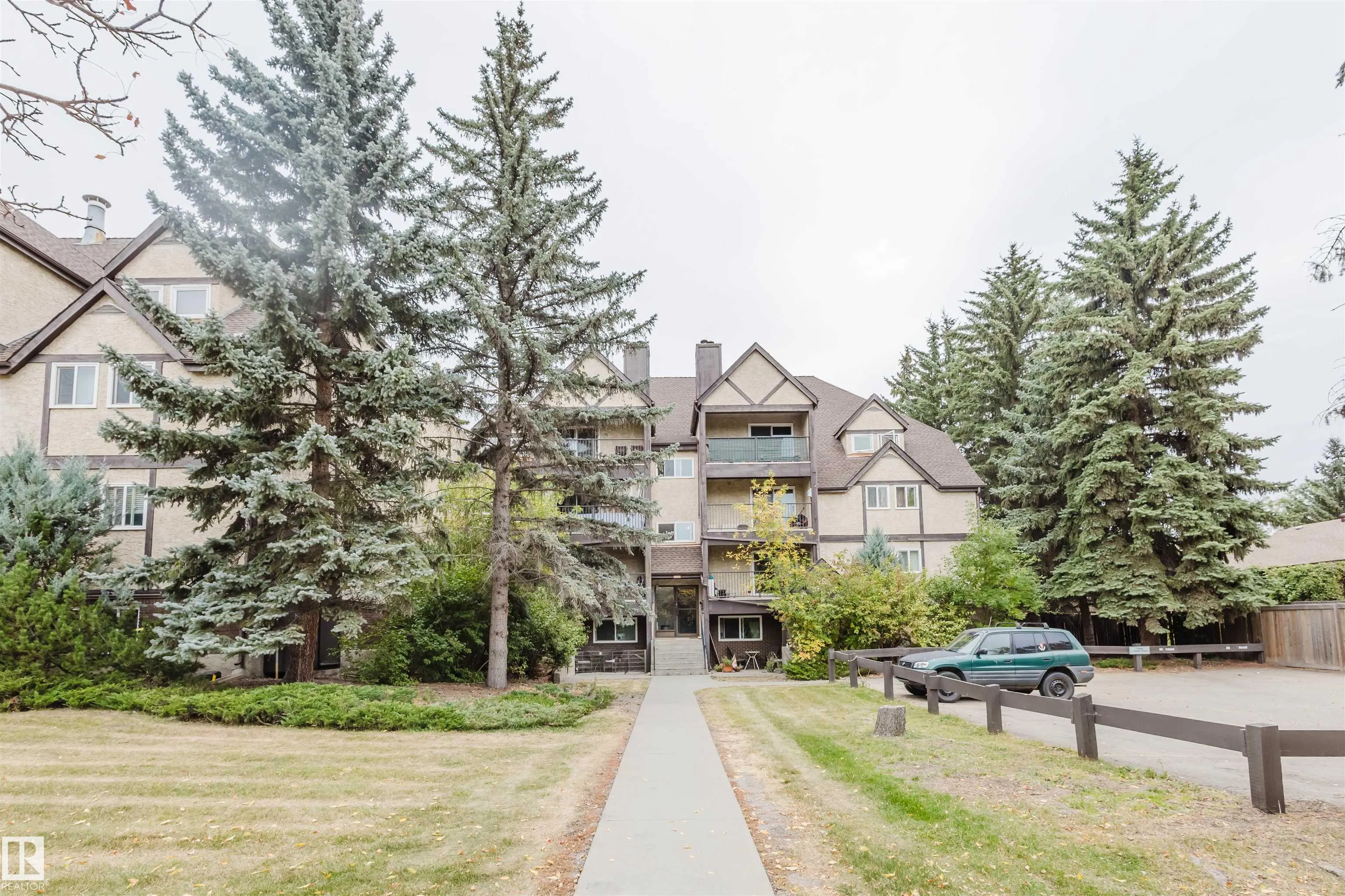 9044 TUDOR Glen