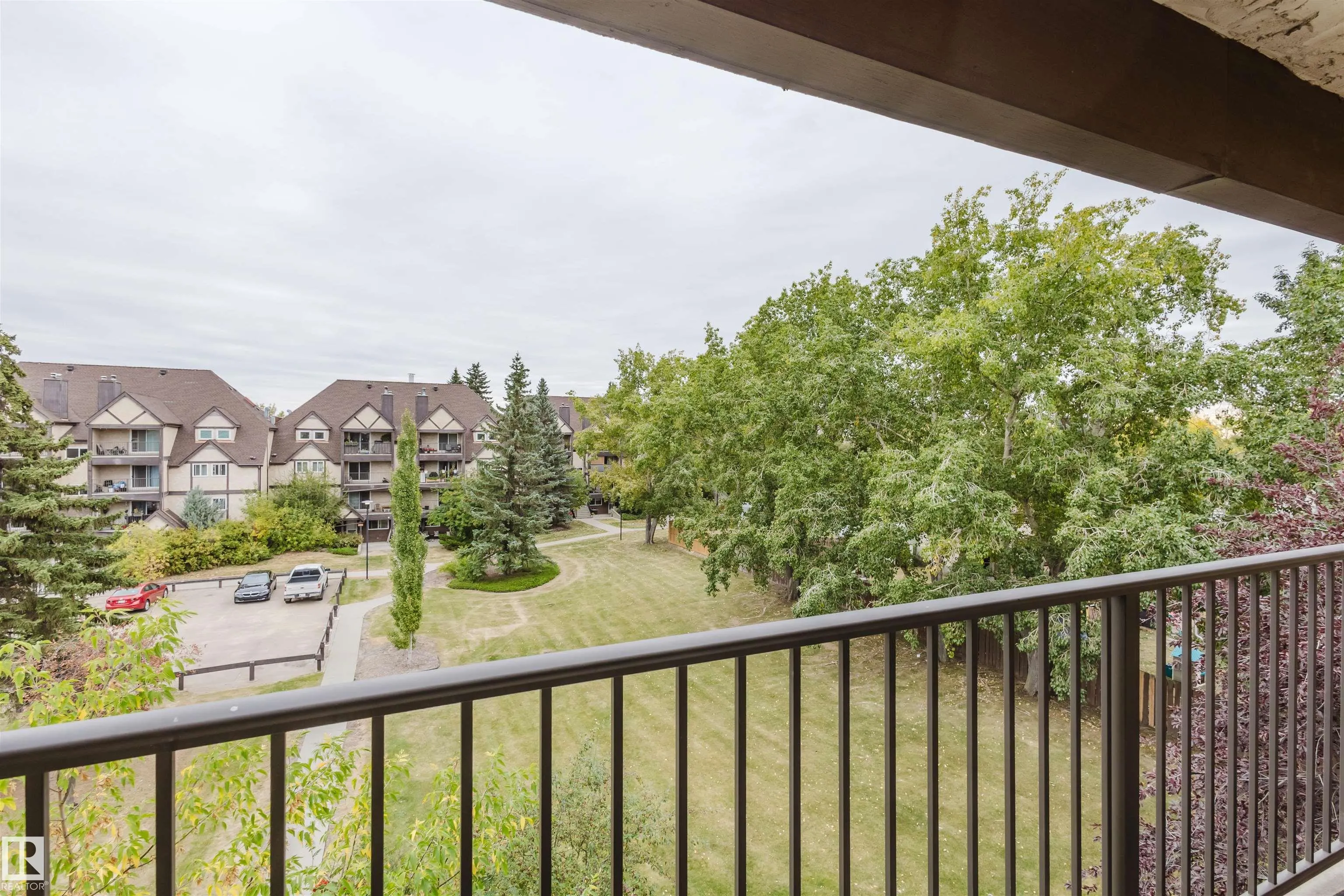9044 TUDOR Glen