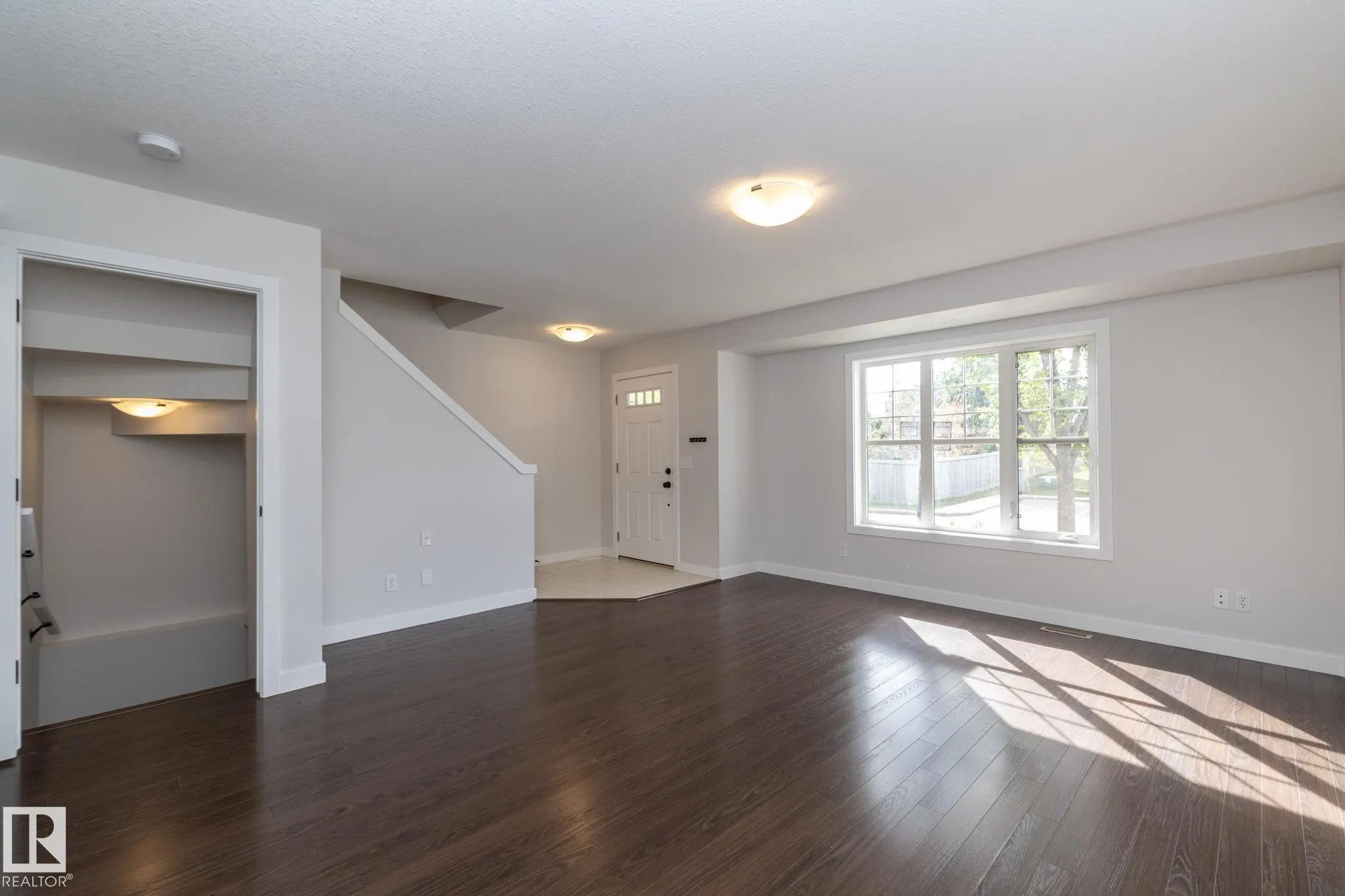 197 BIRCHWOOD Close