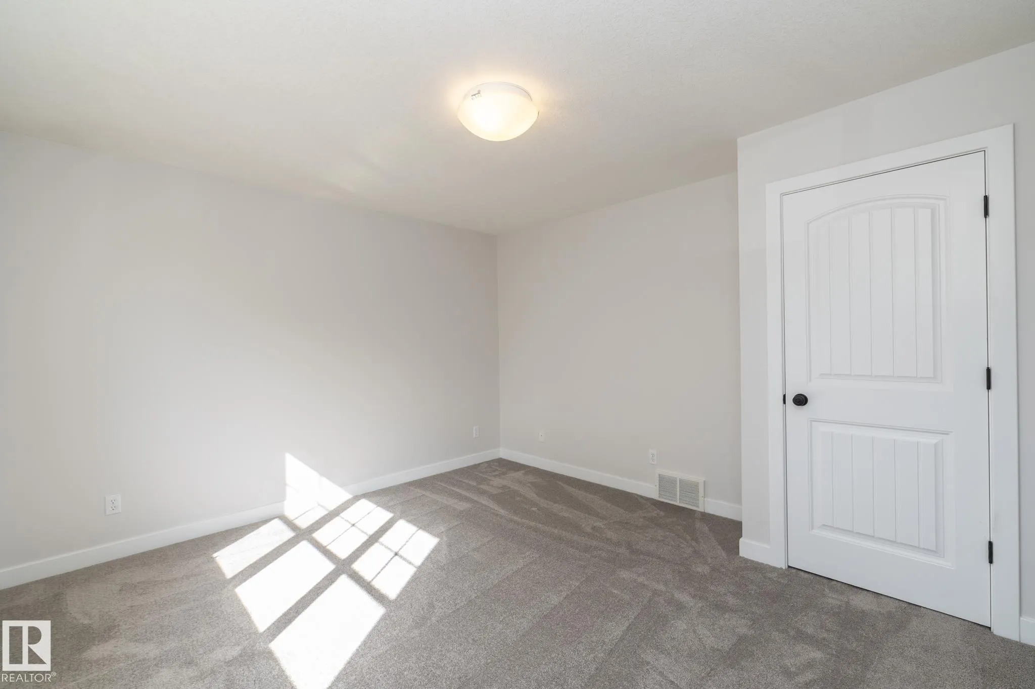 197 BIRCHWOOD Close