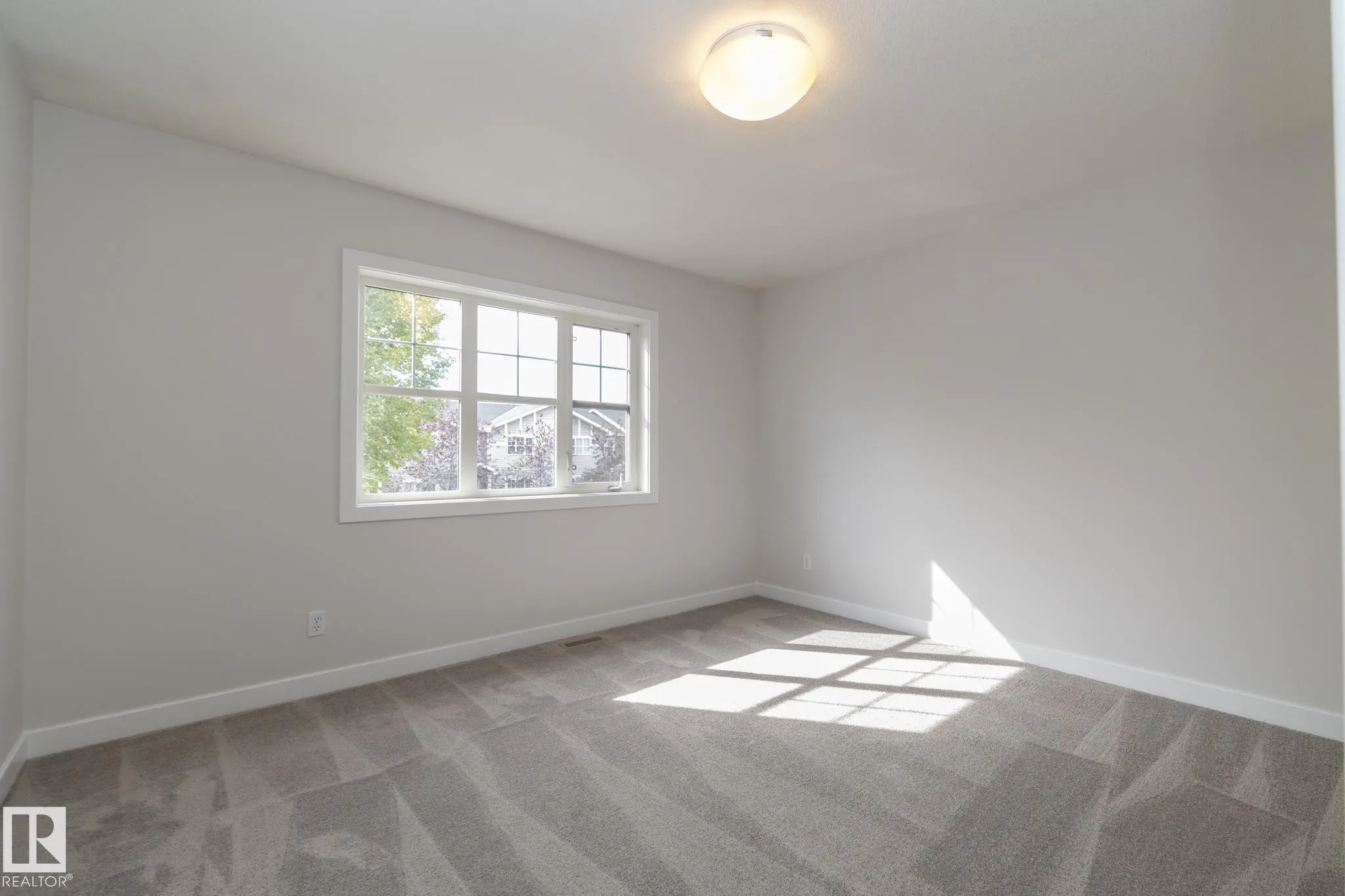 197 BIRCHWOOD Close