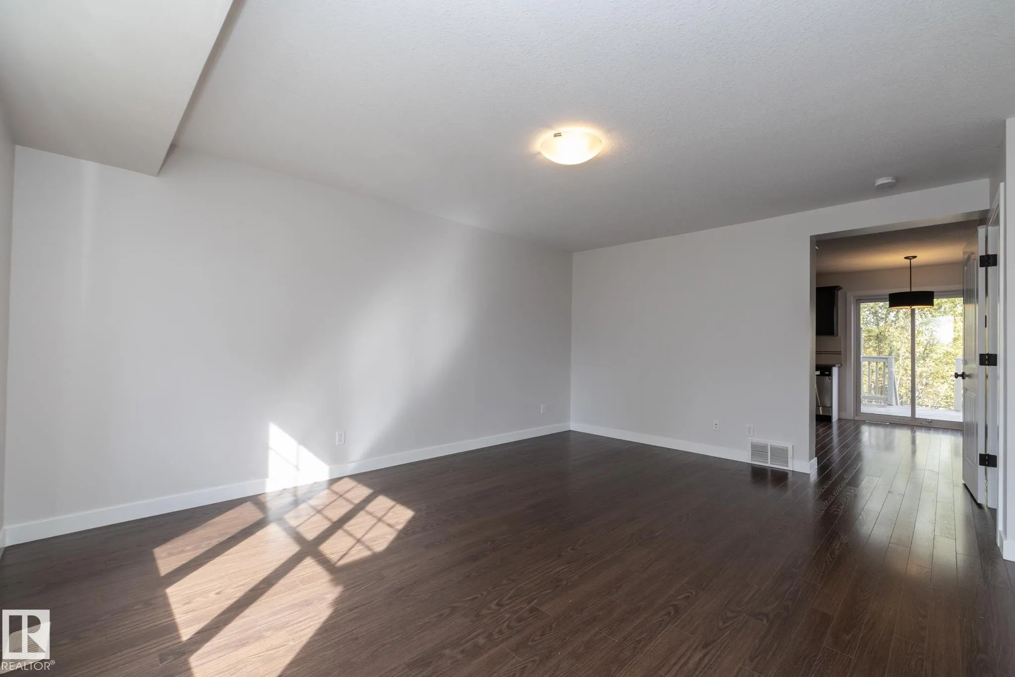 197 BIRCHWOOD Close