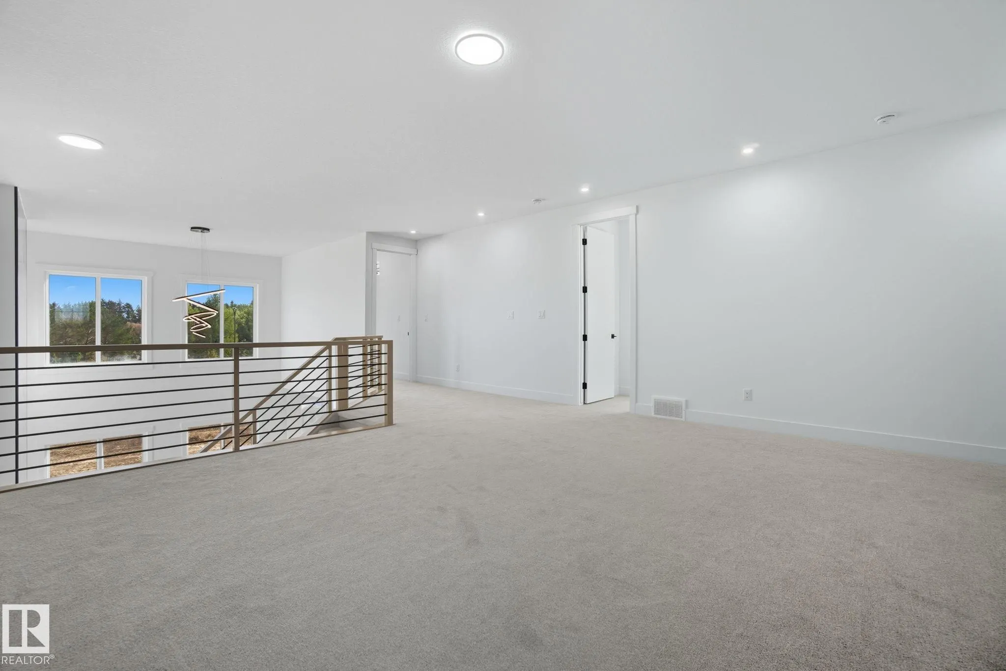 3325 Chernowski Way