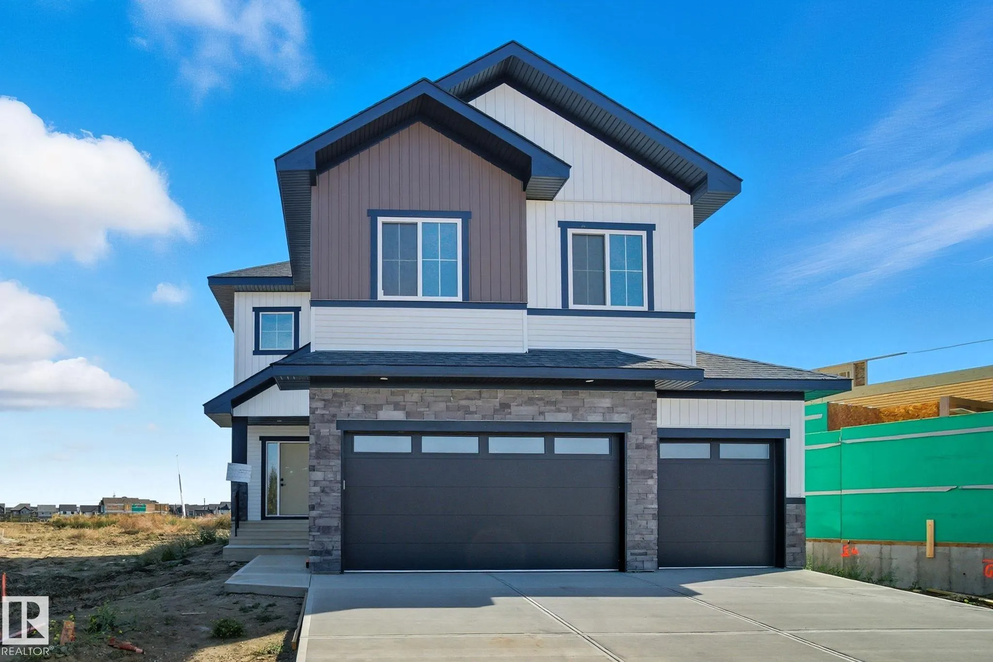 3325 Chernowski Way