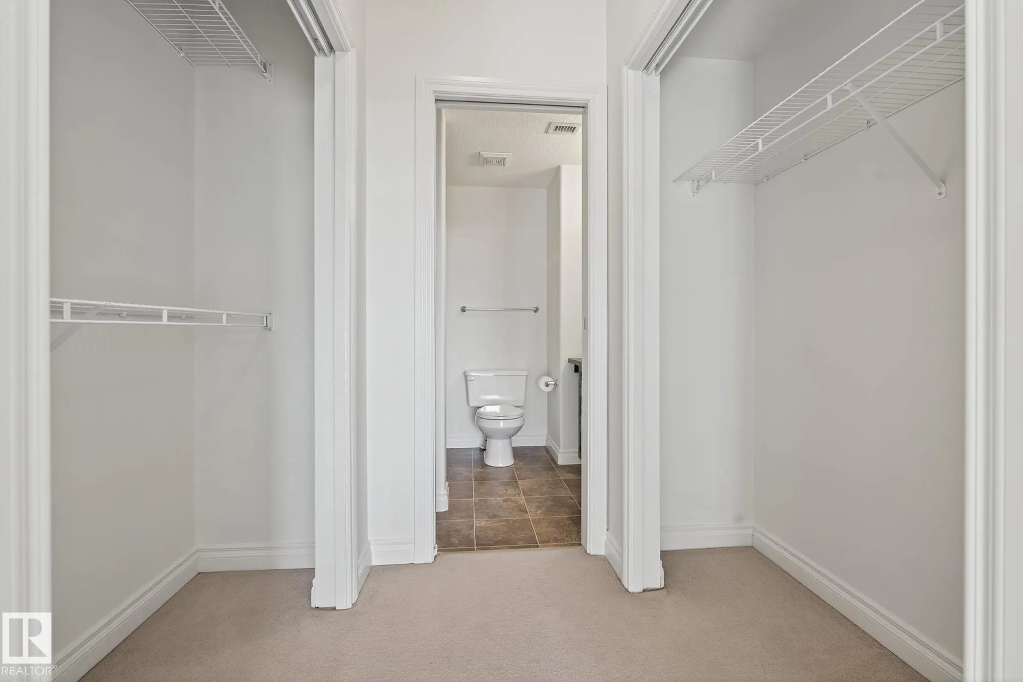 12408 15 Avenue