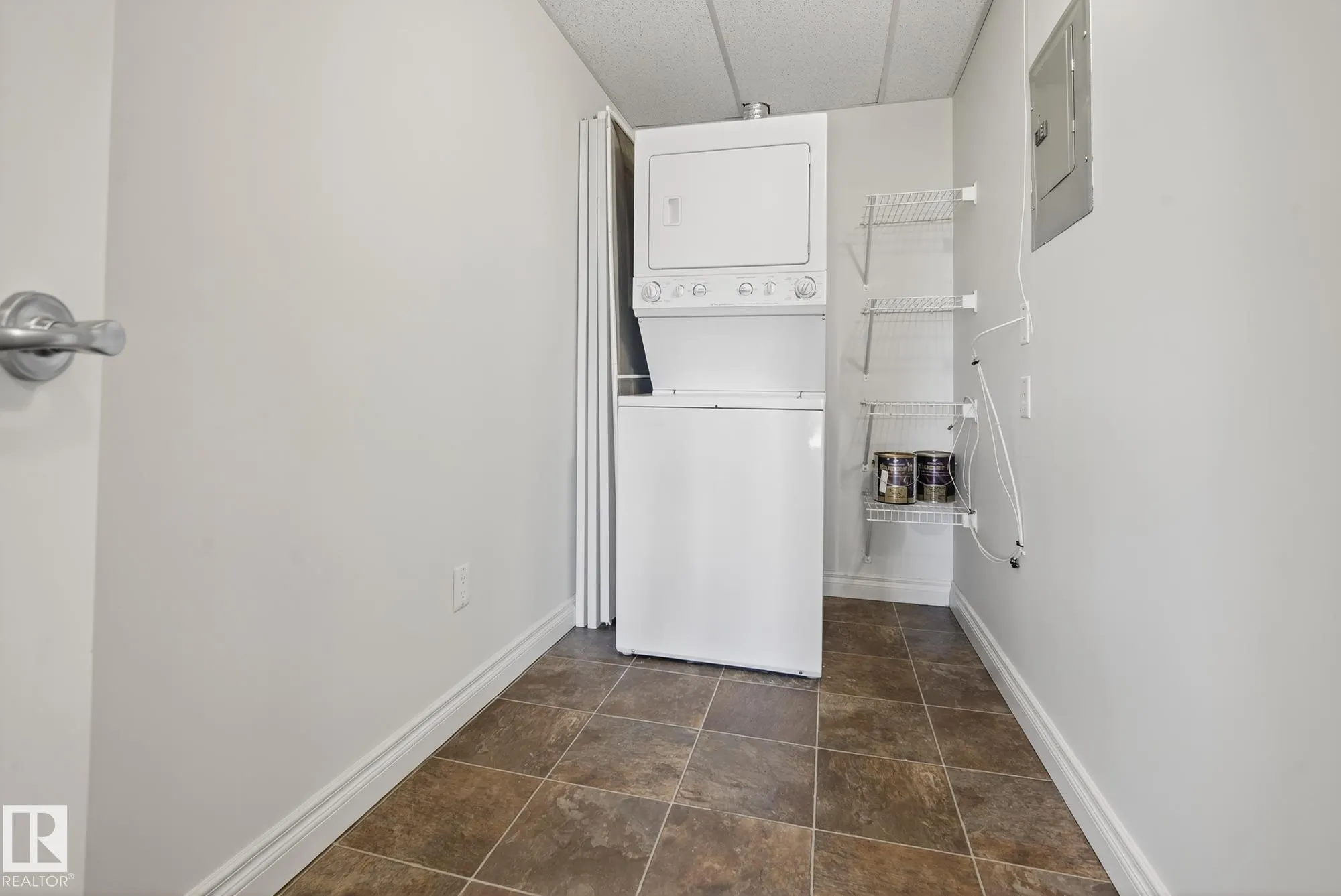 12408 15 Avenue