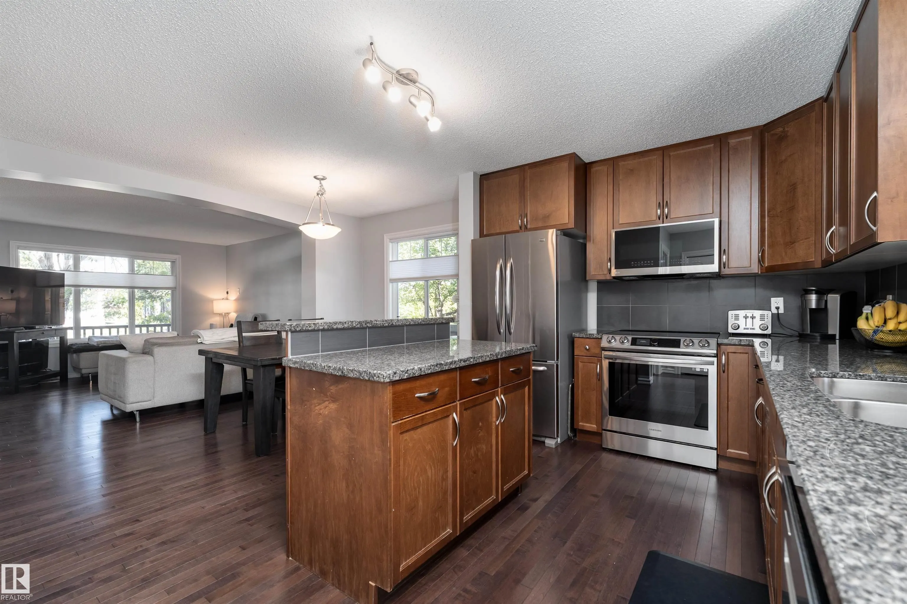 3722 Alexander Crescent