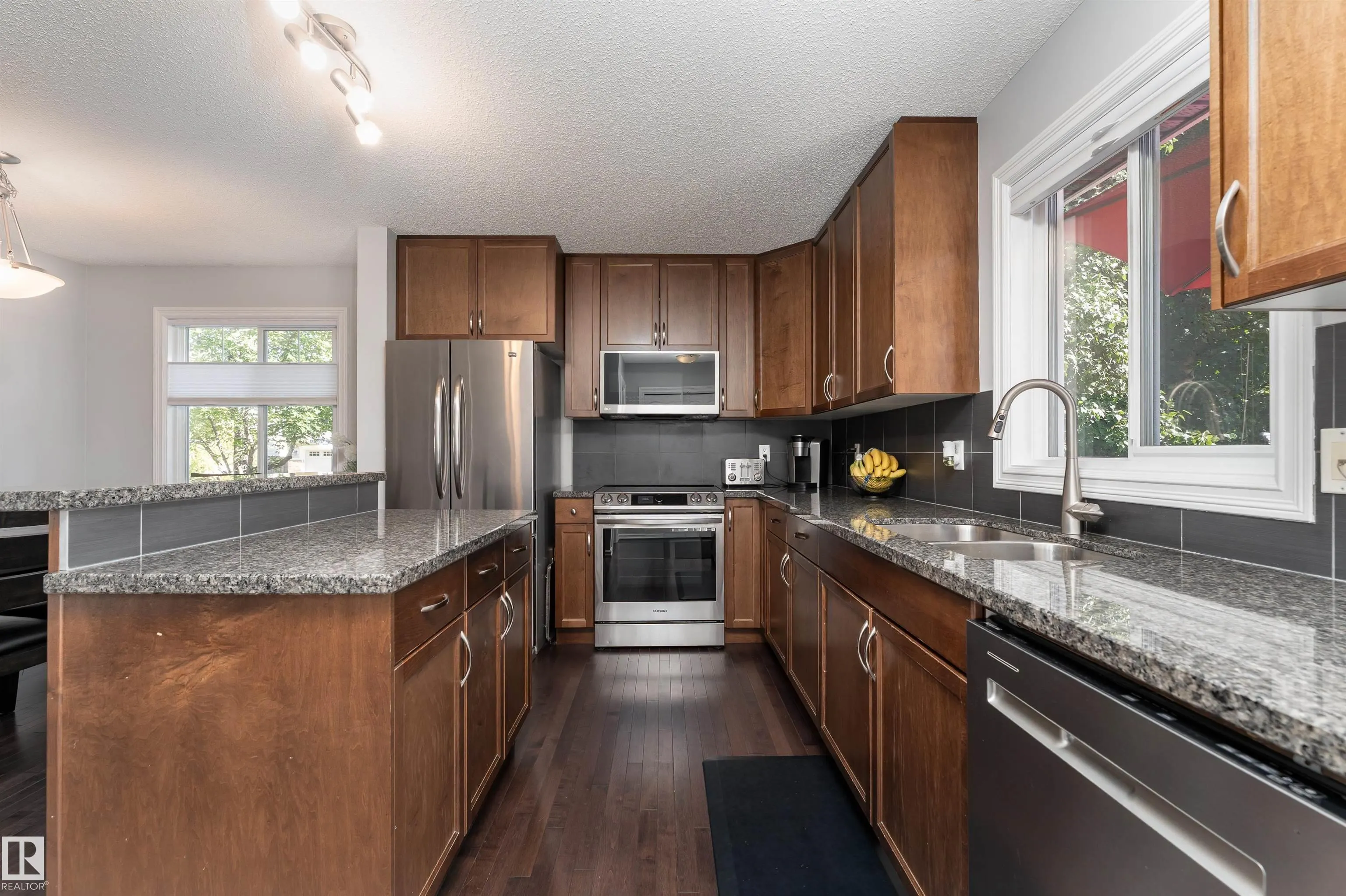 3722 Alexander Crescent