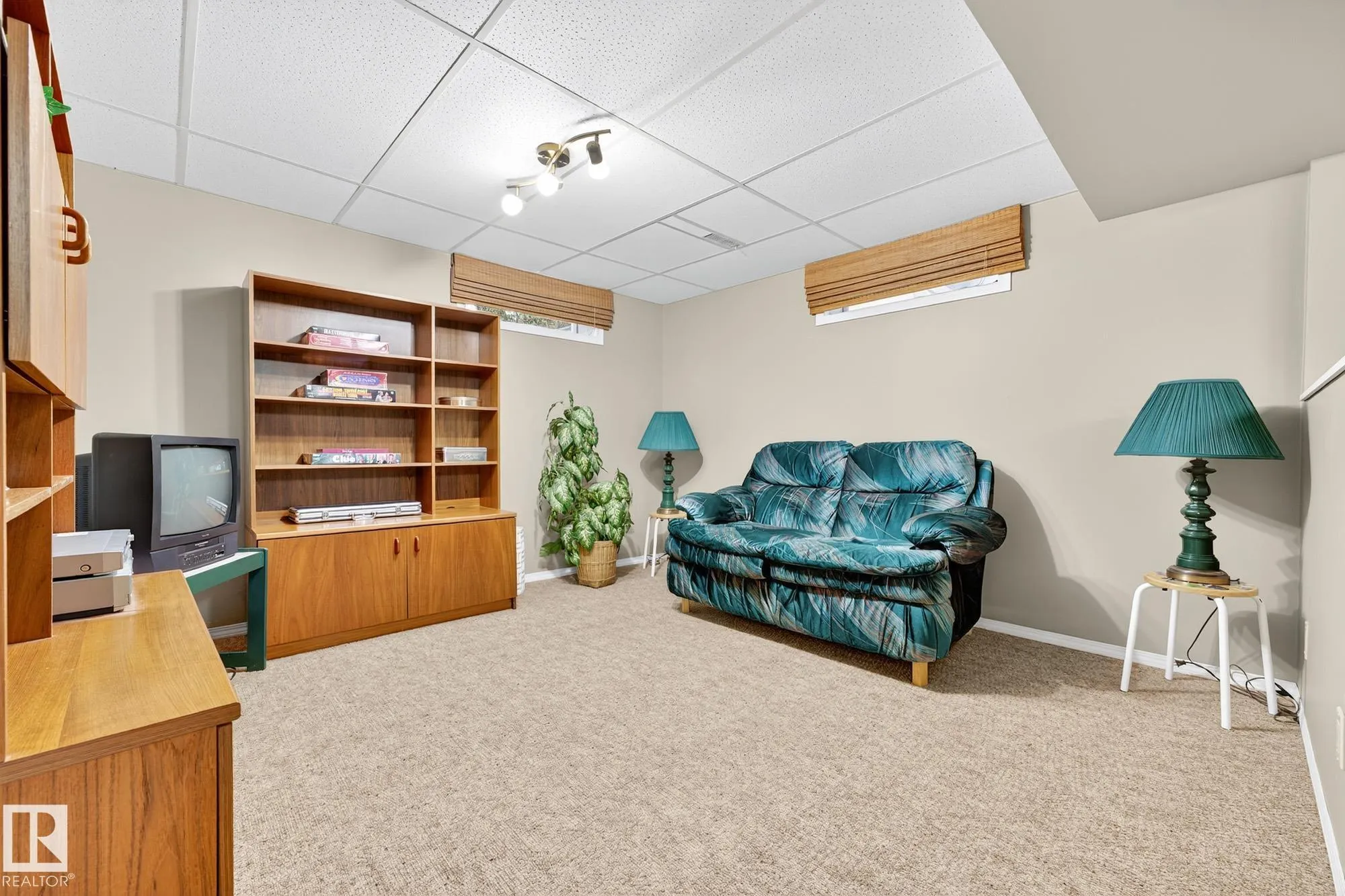 316 LESSARD Drive
