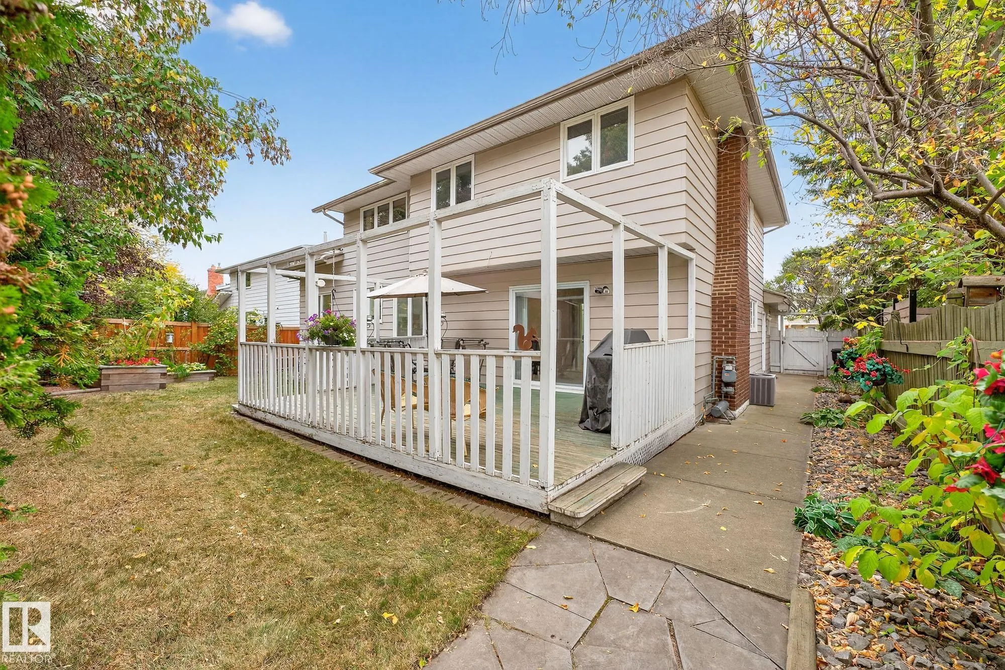 316 LESSARD Drive
