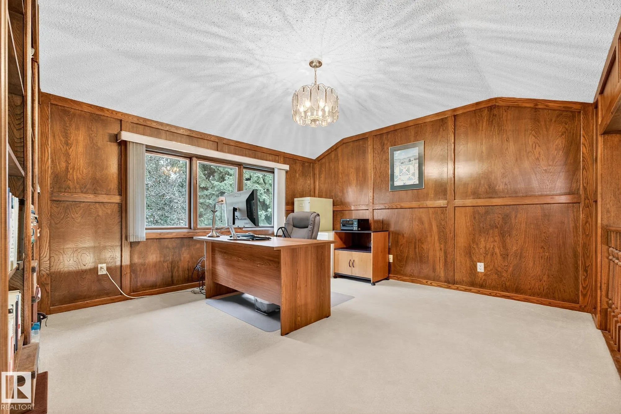 316 LESSARD Drive