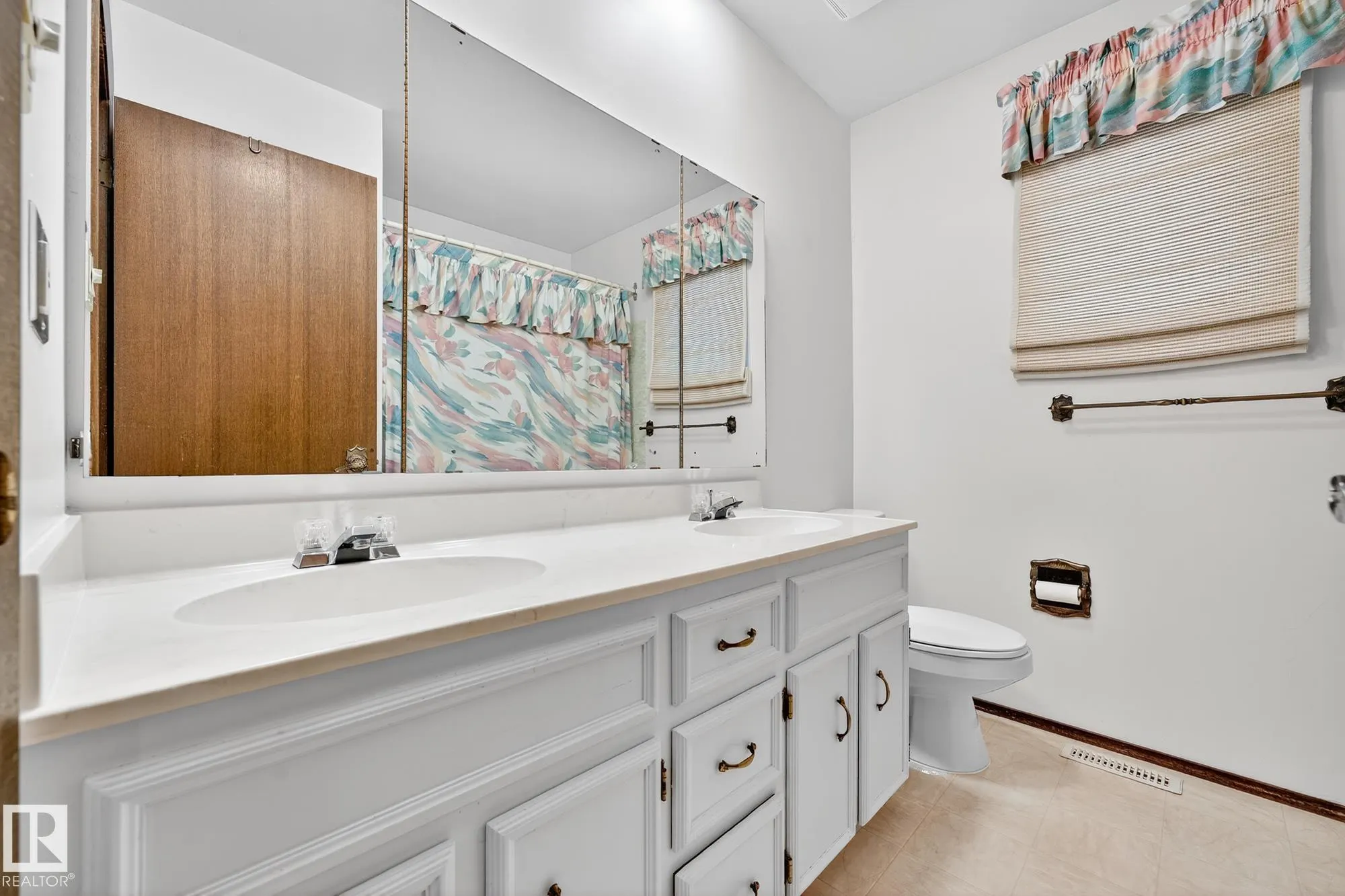 316 LESSARD Drive