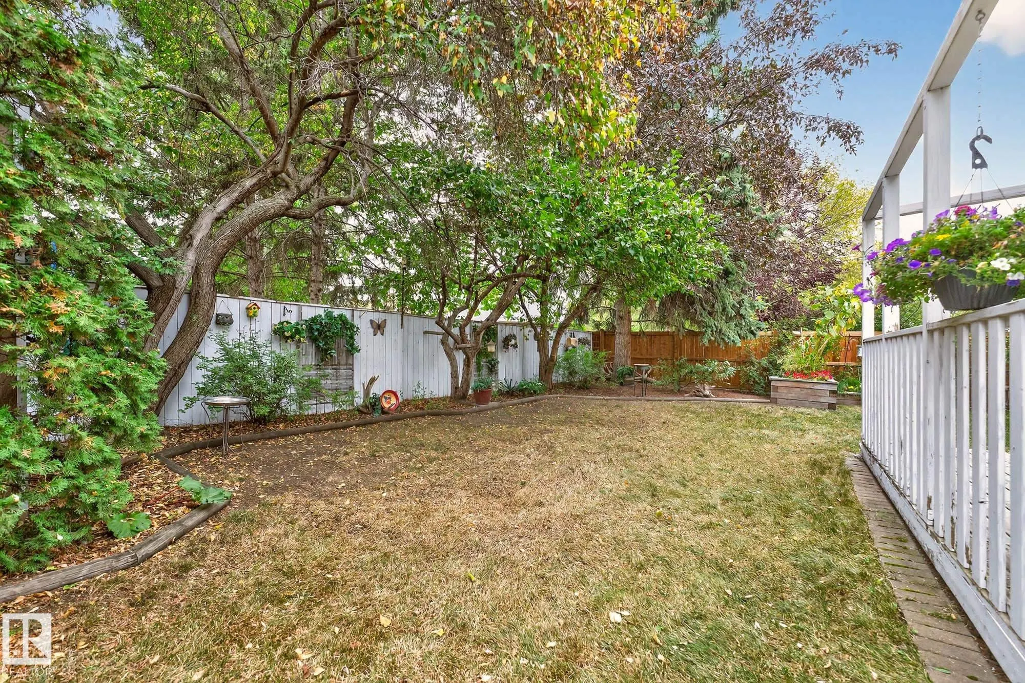 316 LESSARD Drive