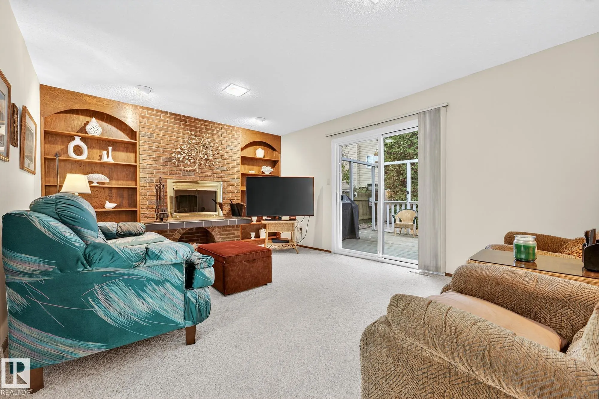 316 LESSARD Drive