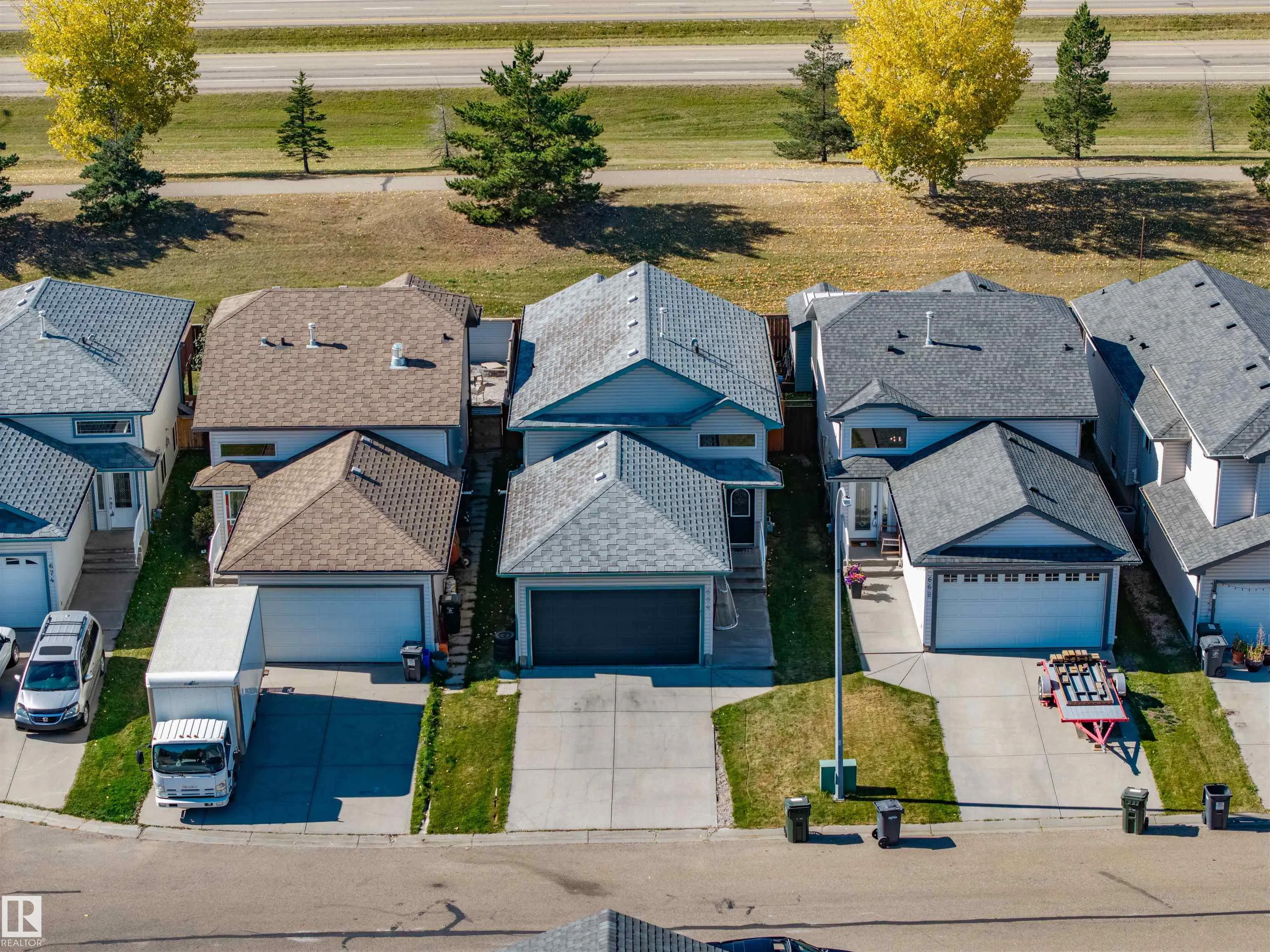 664 KANANASKIS Drive