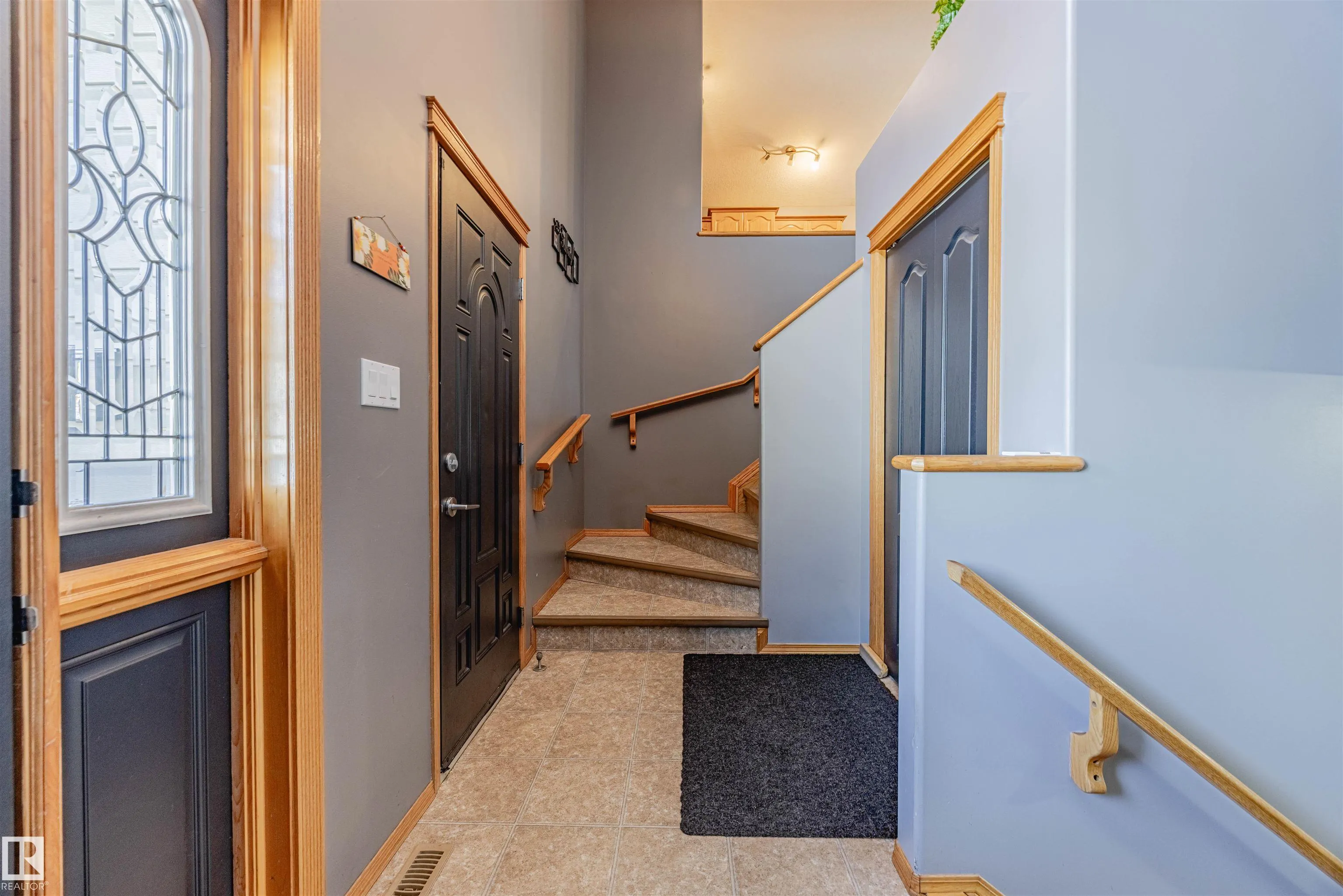 664 KANANASKIS Drive