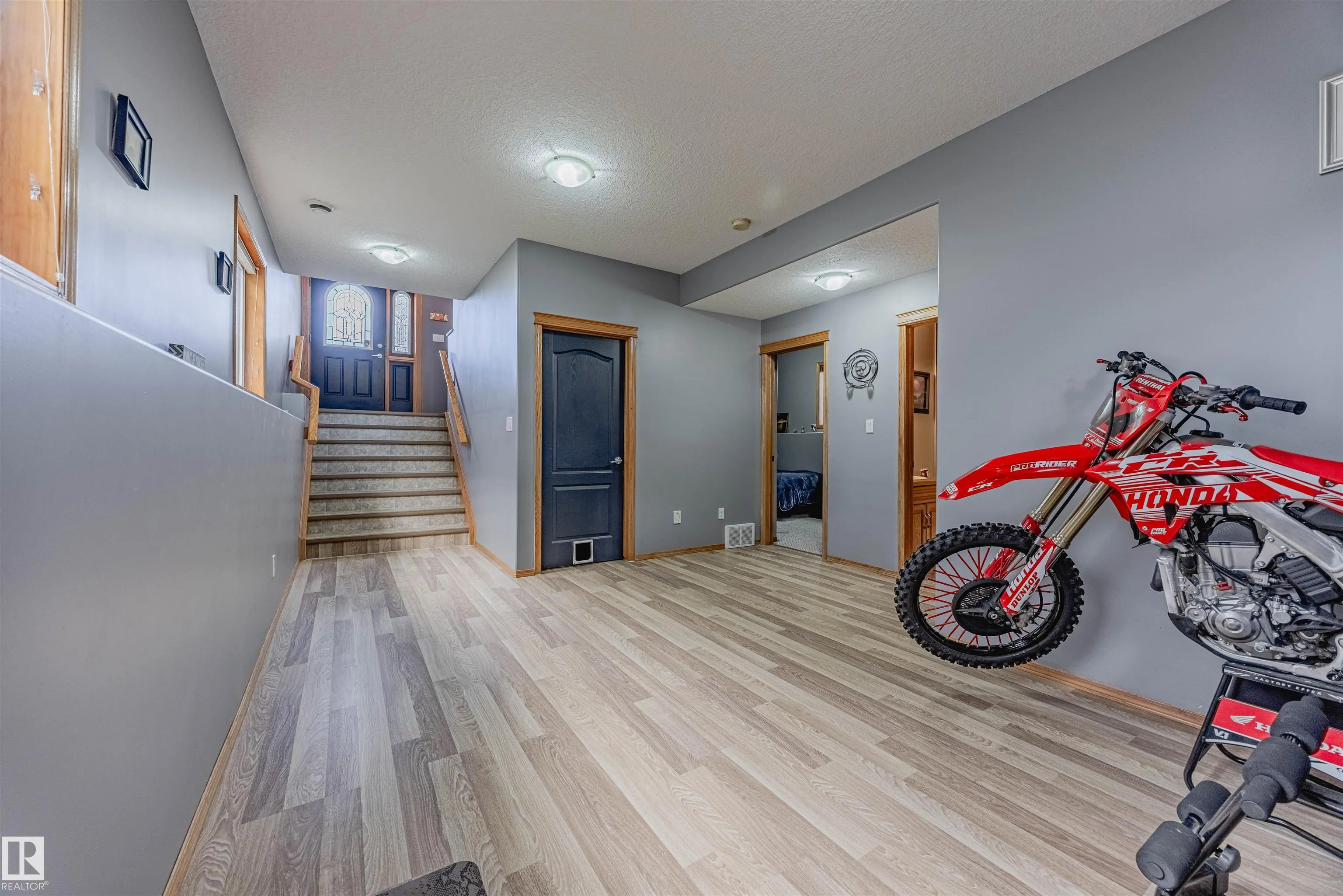 664 KANANASKIS Drive