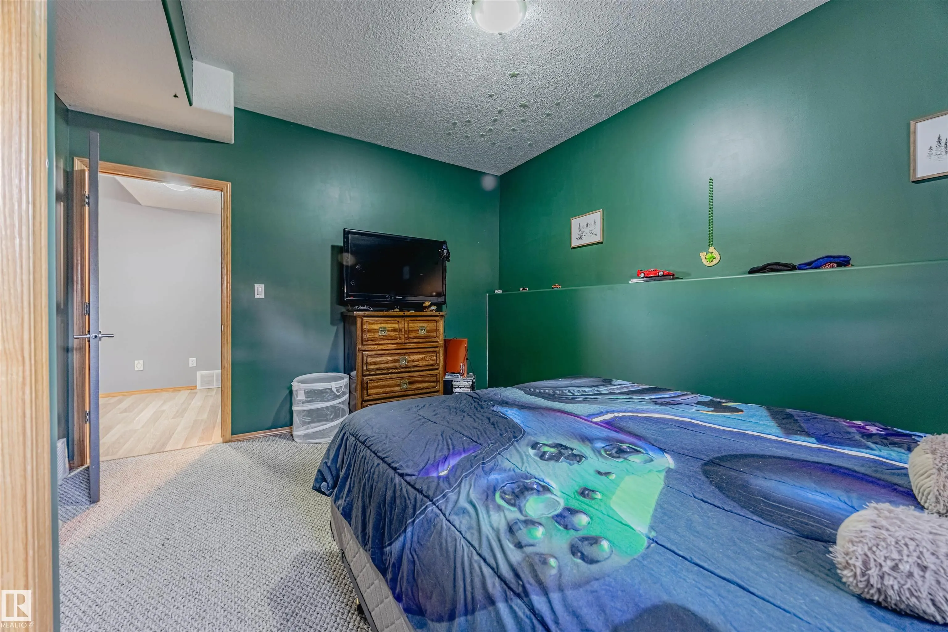 664 KANANASKIS Drive