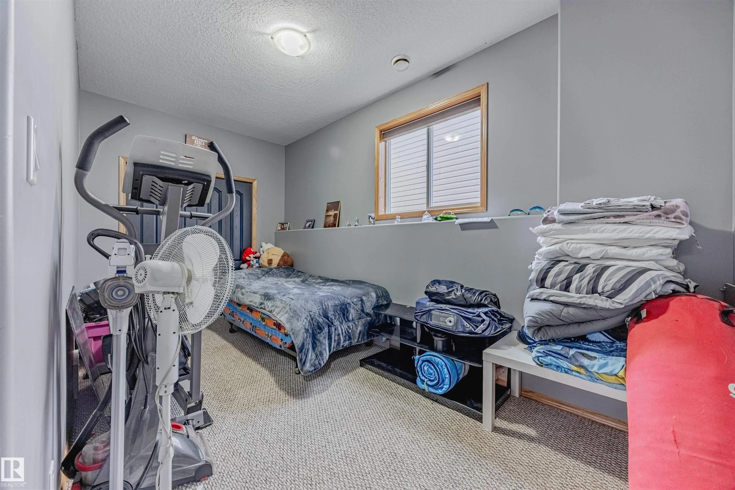 664 KANANASKIS Drive