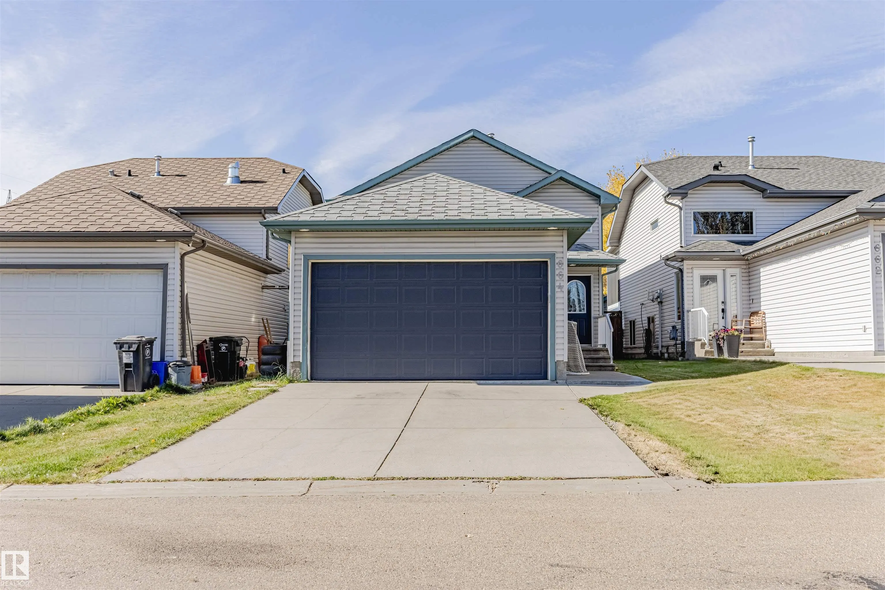664 KANANASKIS Drive