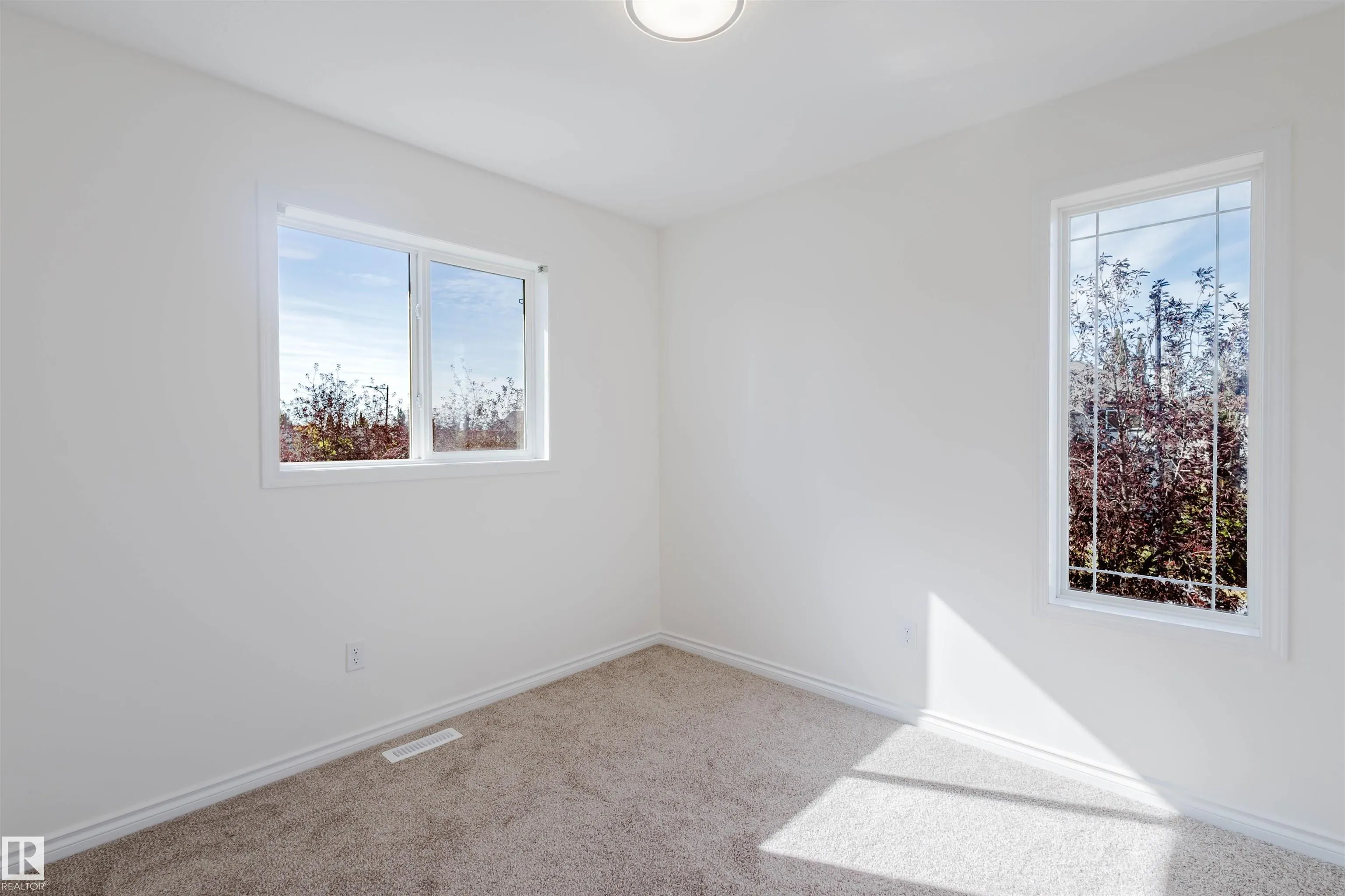 135 RUE MARQUET