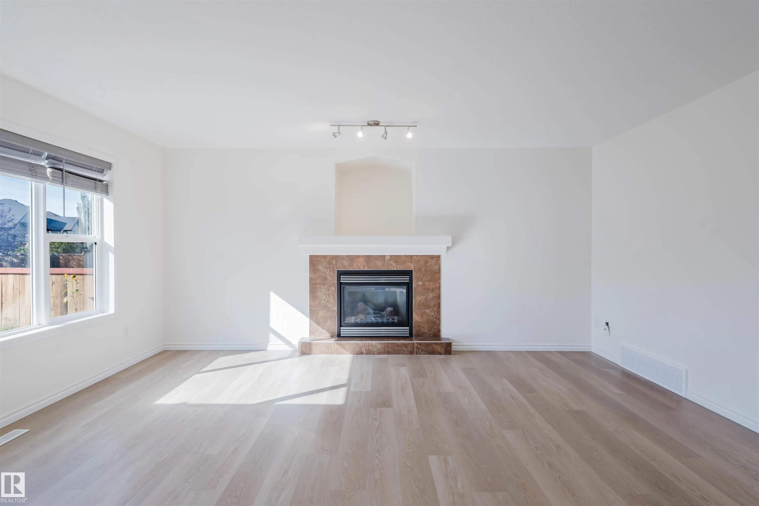 135 RUE MARQUET