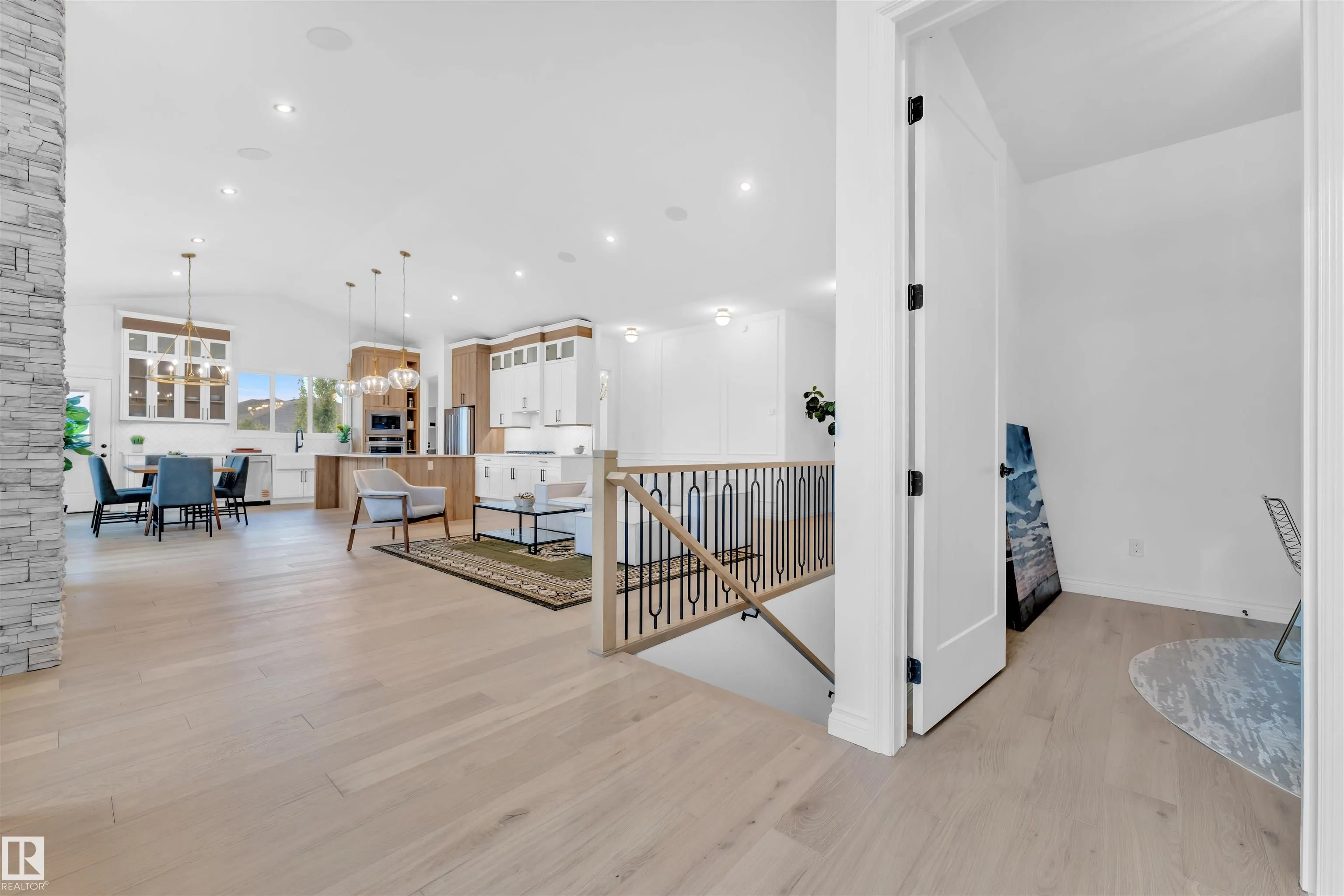 30 AVONLEA Way