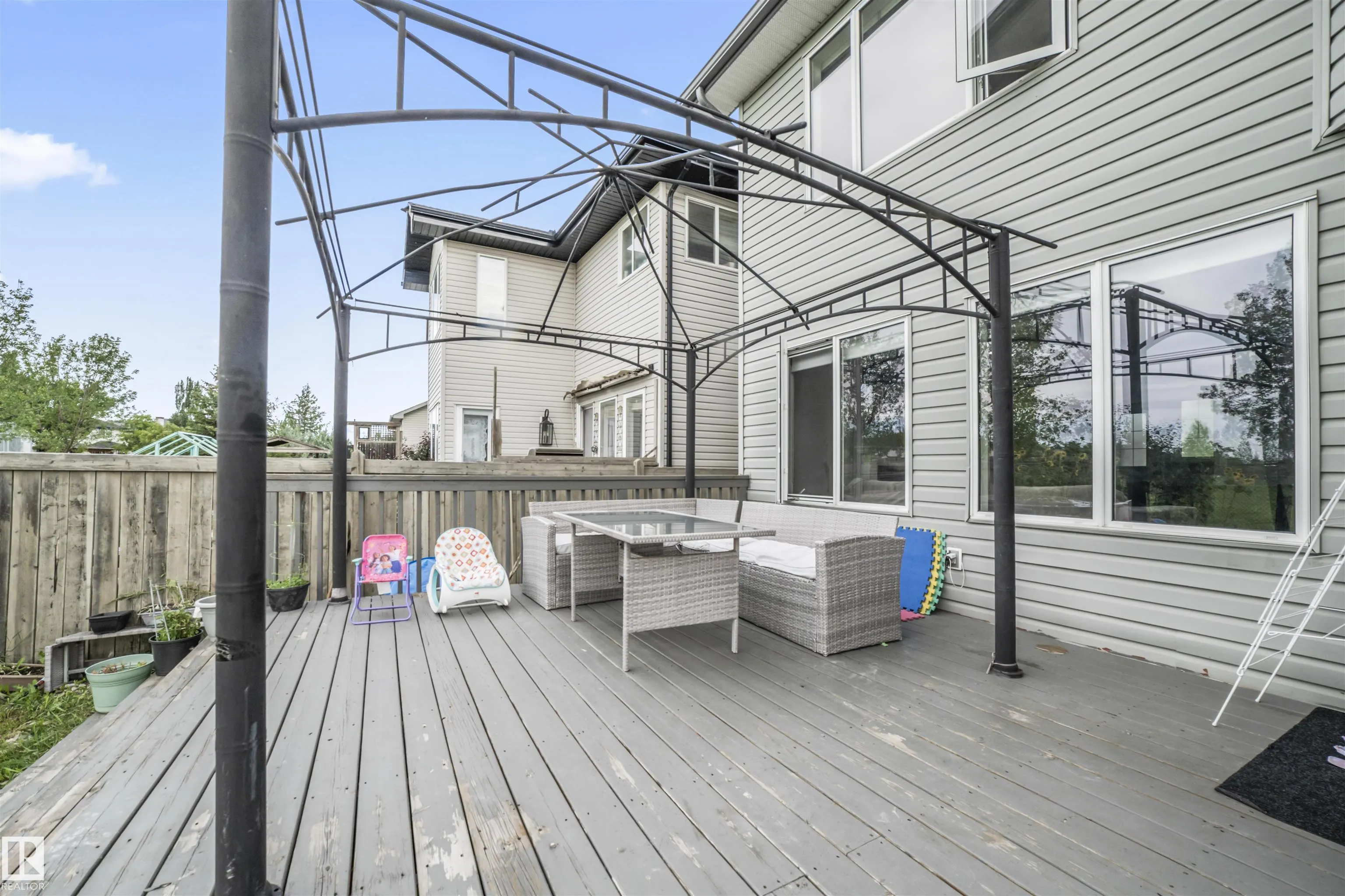 324 79 ST