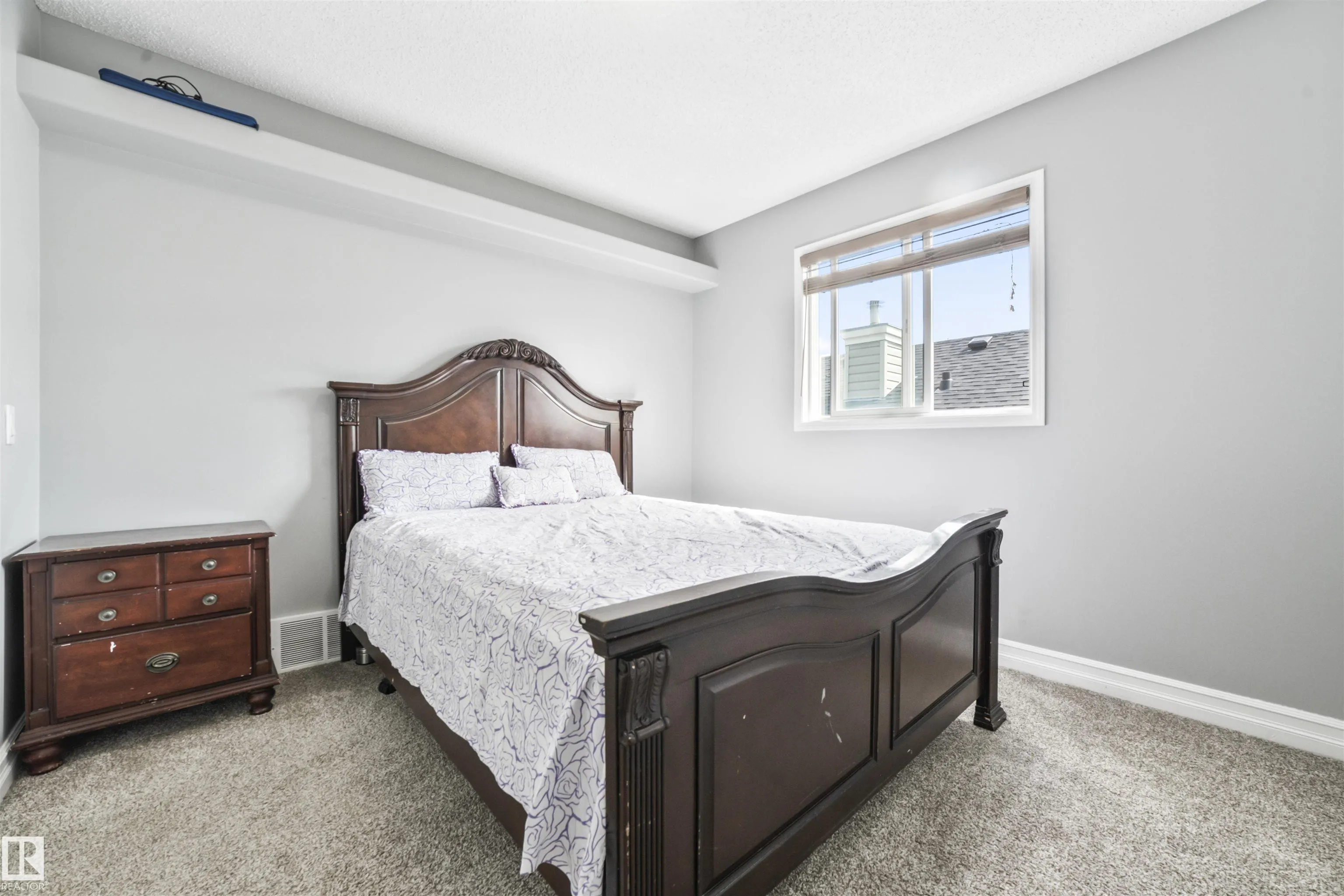 324 79 ST