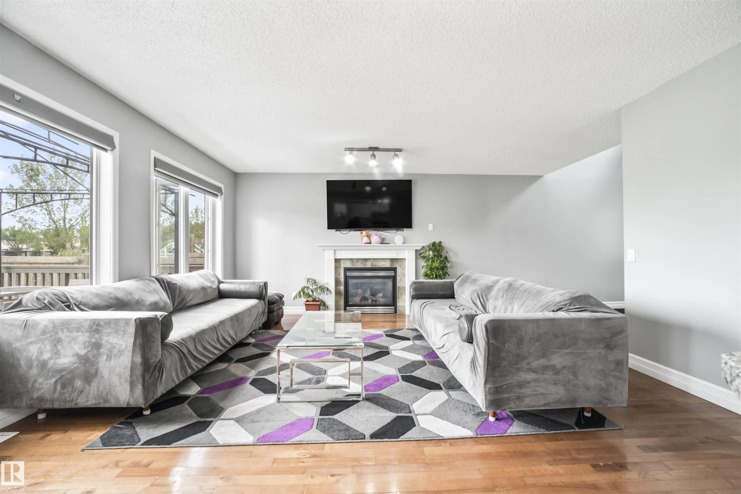 324 79 ST